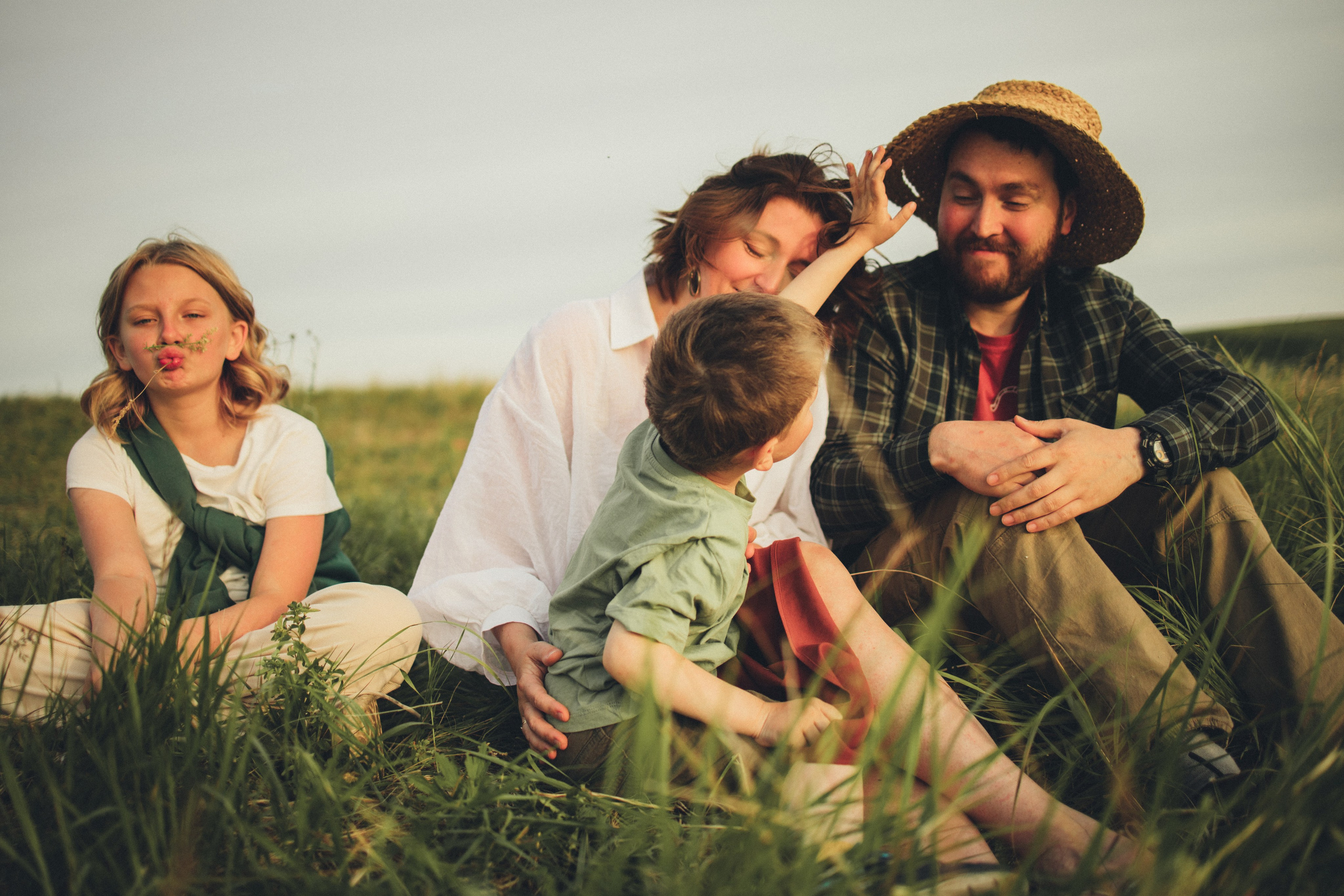 Соломенная шляпка. Семейный lifestyle фотограф в Казани Ксения Верясова