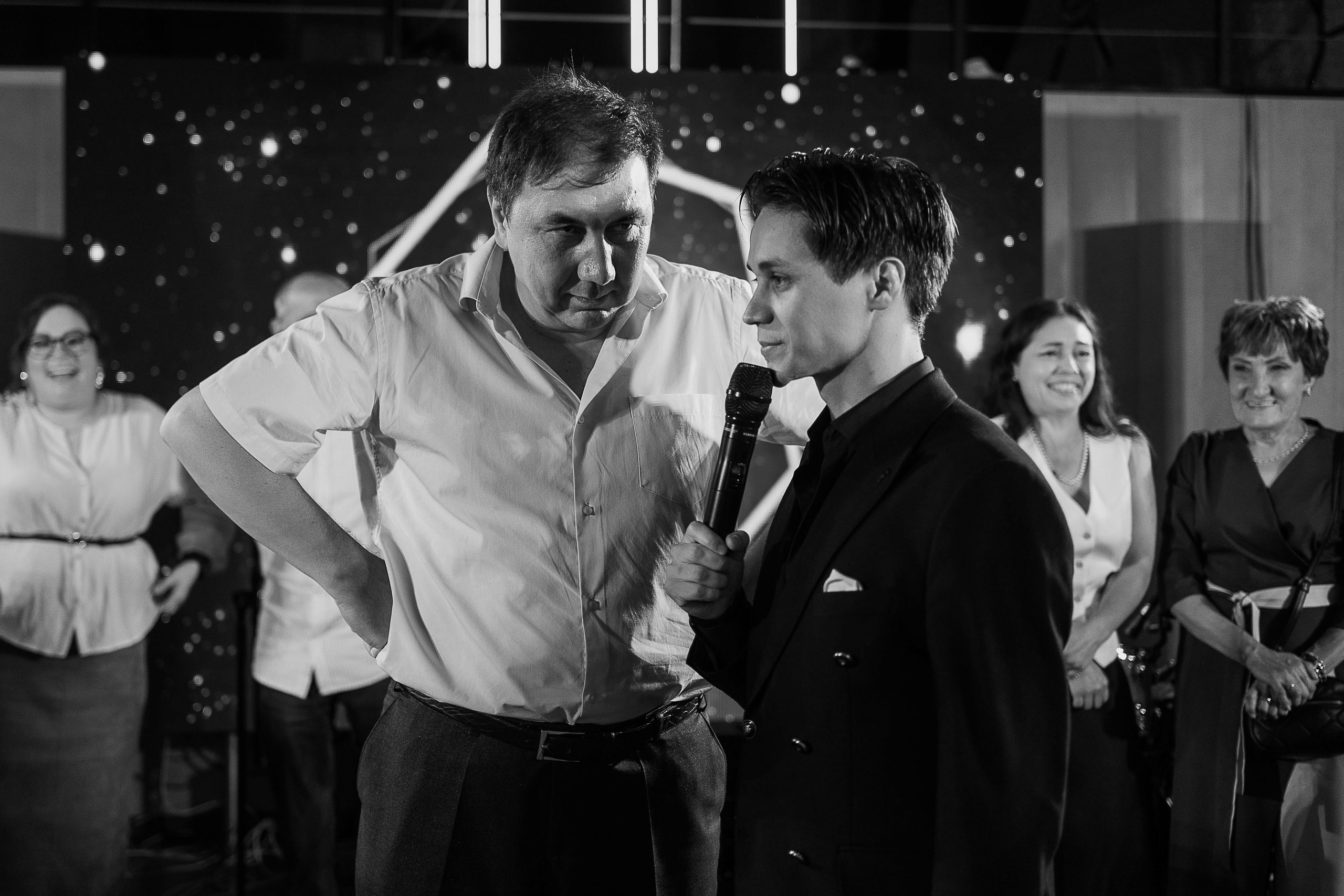 Ведущие Айнур Шайхайдаров и Азамат Рахимов