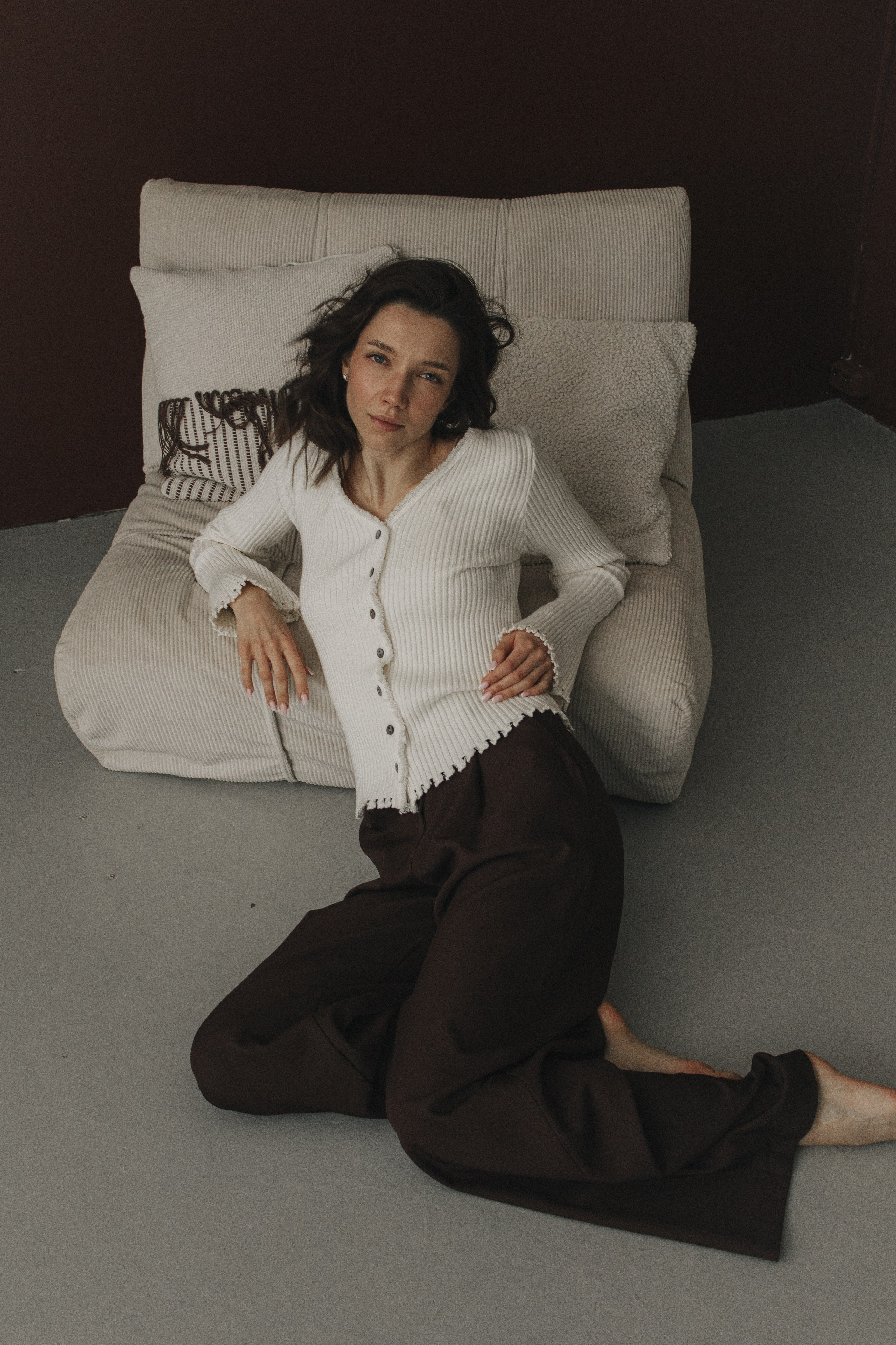 Софья. Весенняя фотосессия в студии. Семейный и женский фотограф Москва Юлия Левада