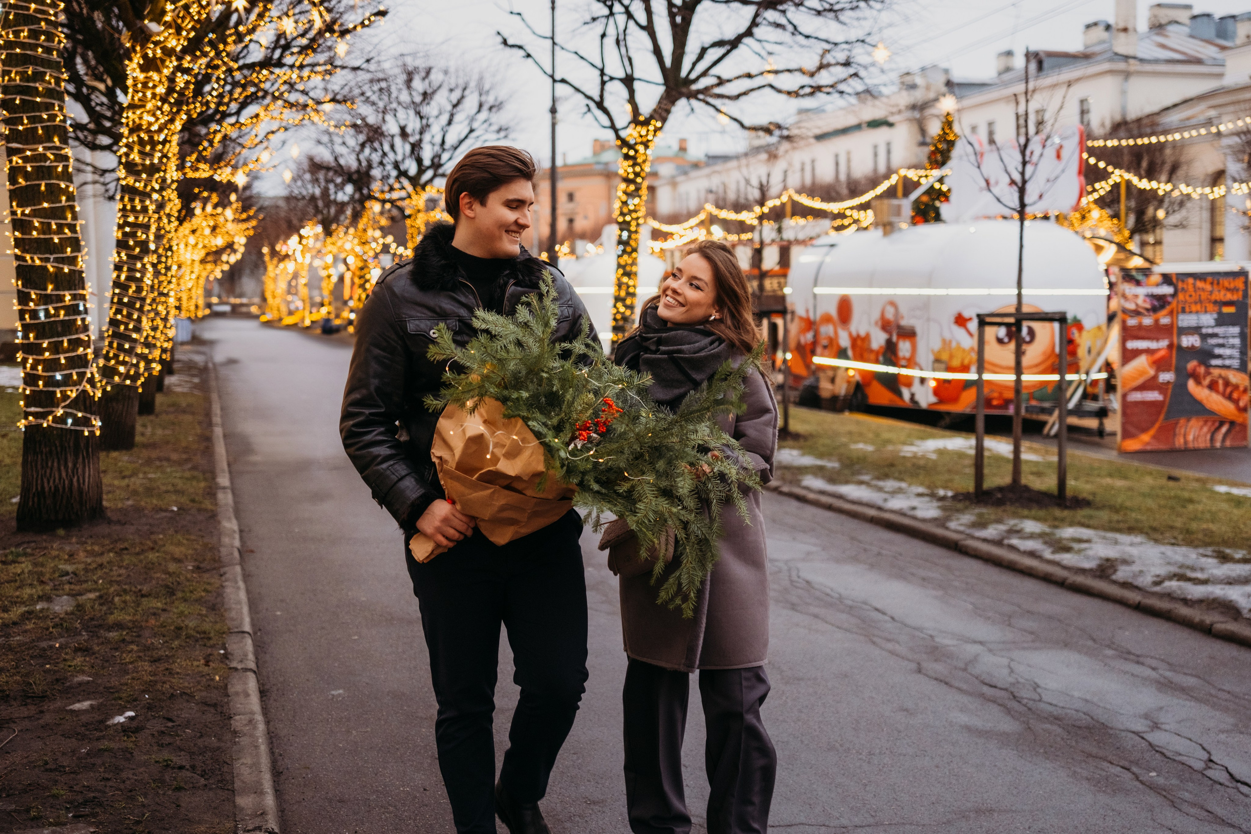 Аня и Даня: новогодняя прогулка. Семейный и детский фотограф в Санкт-Петербурге