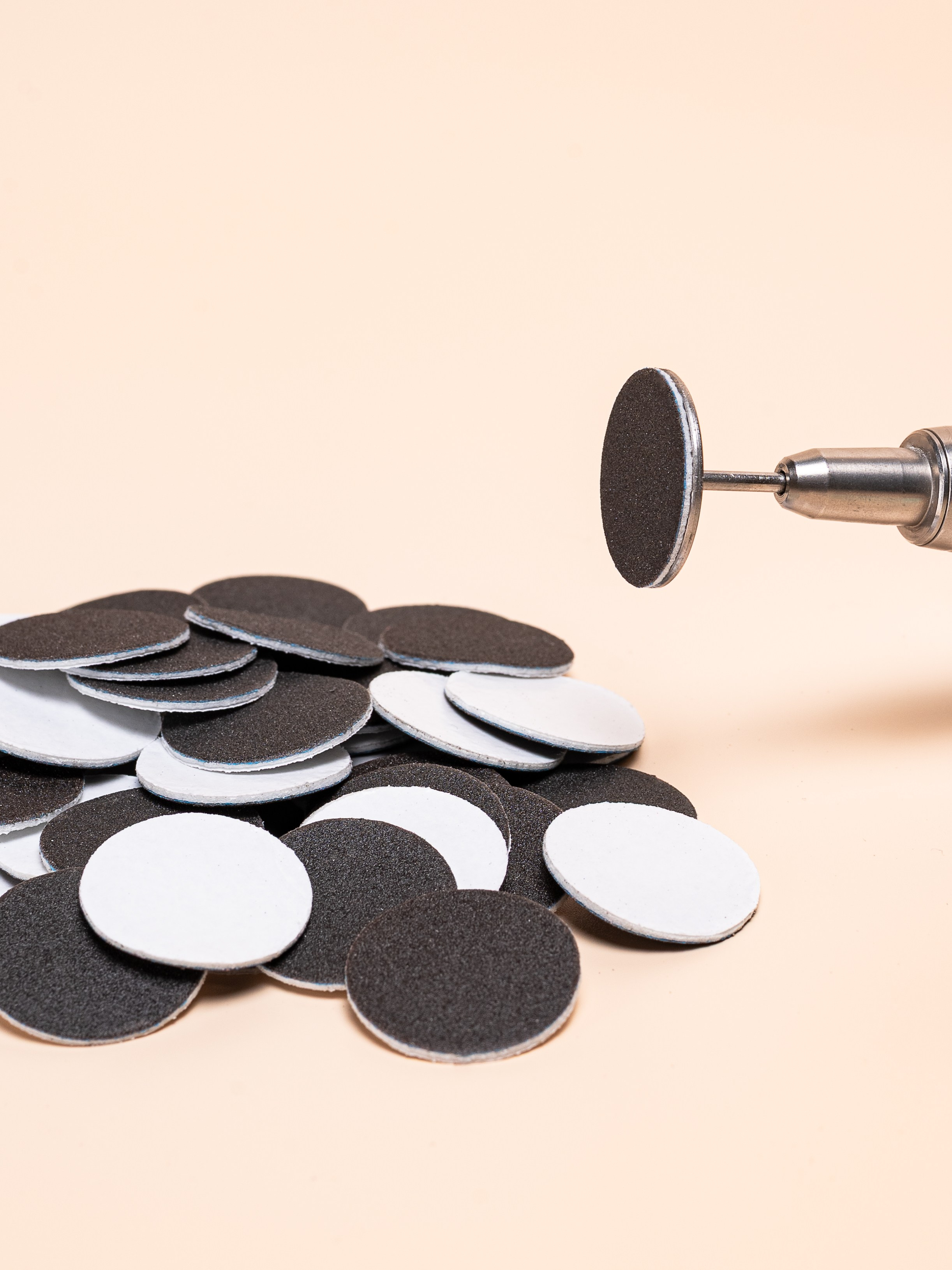 Средства для маникюра. Предметный фотограф, фото для маркетплейсов Пятигорск, КМВ