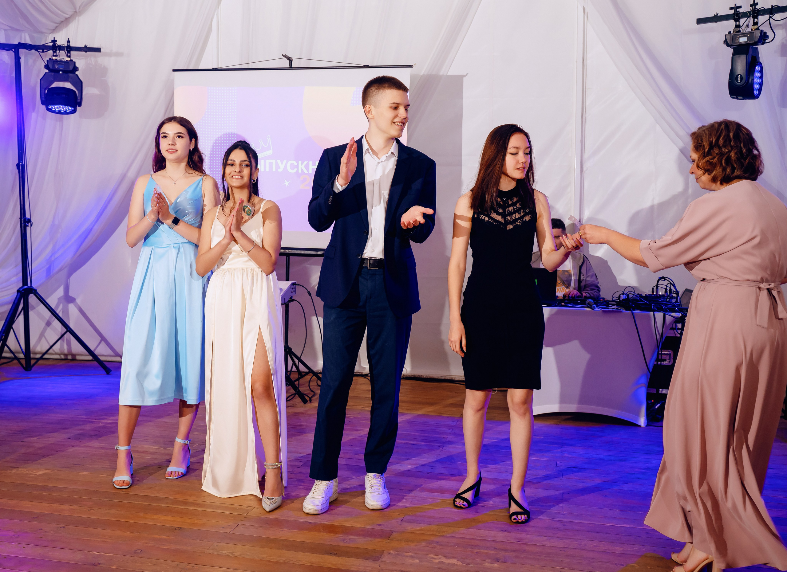 Выпускной 11 класс. Фотограф Ким Наталья в Красноярске