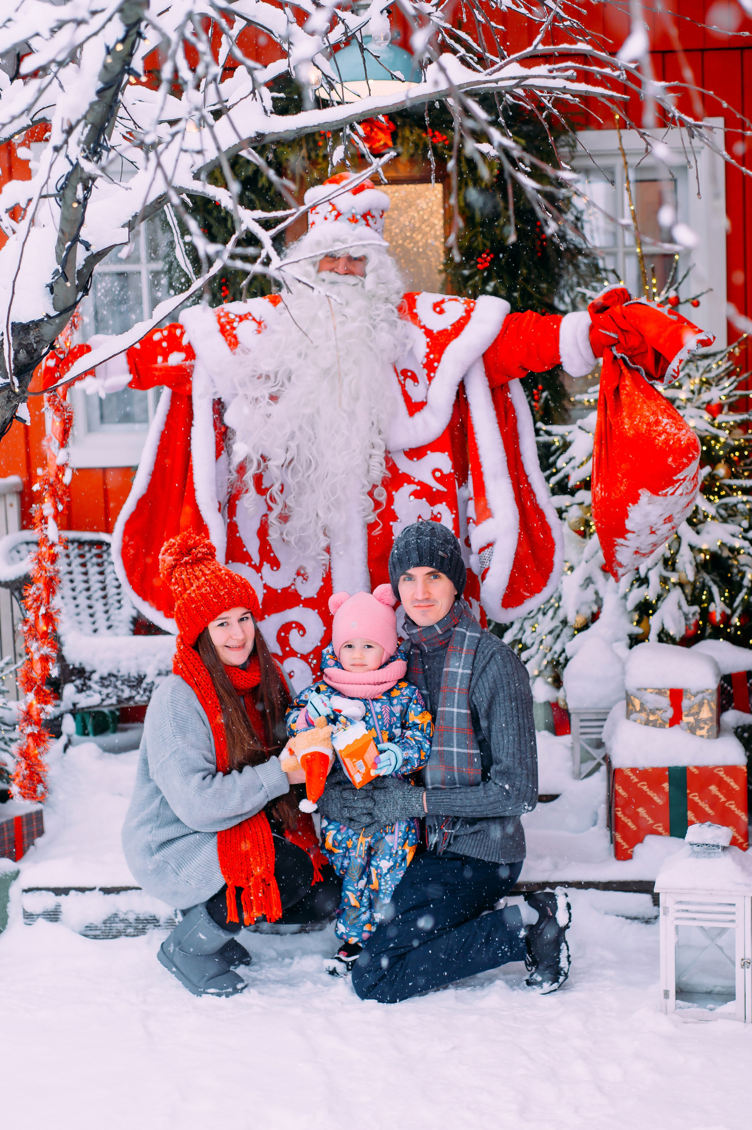 Алиса с мамой и папой 2024. Детский и семейный фотограф Эльмира Веселова