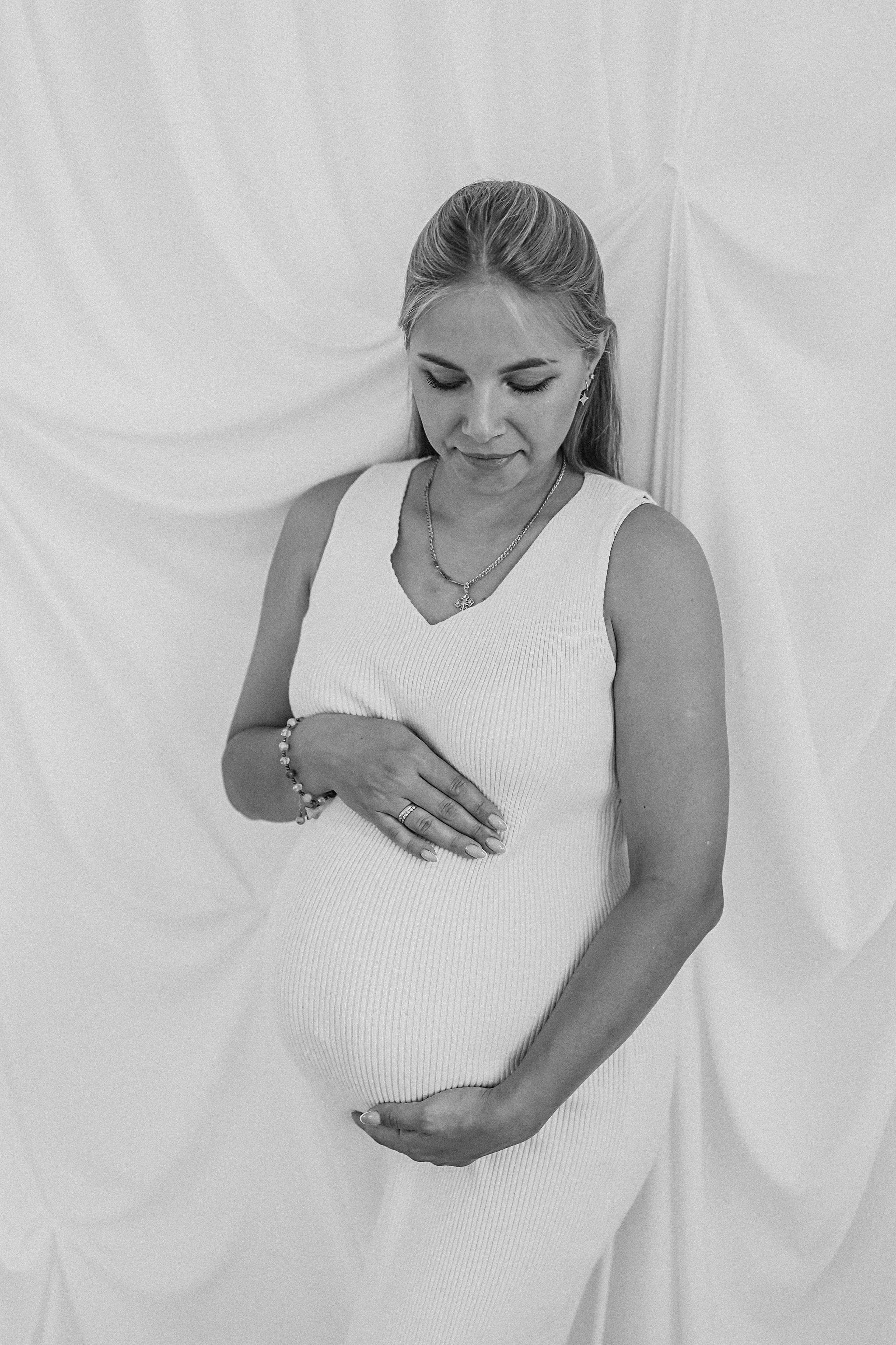 Квартира (беременность). Семейный фотограф Тюмень, фотограф на роды Салмина Мария