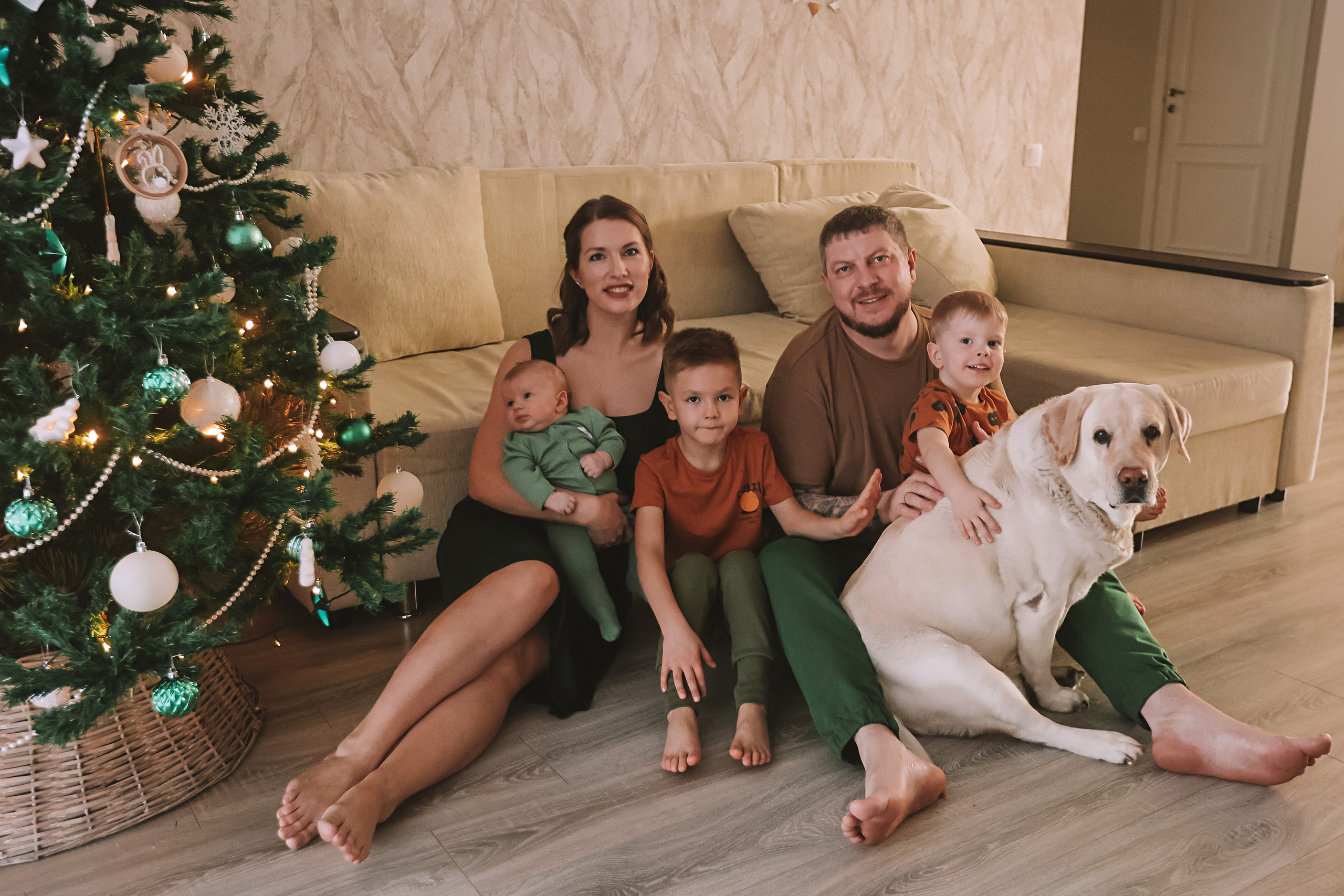 Команда. Семейный фотограф Тюмень, фотограф на роды Салмина Мария