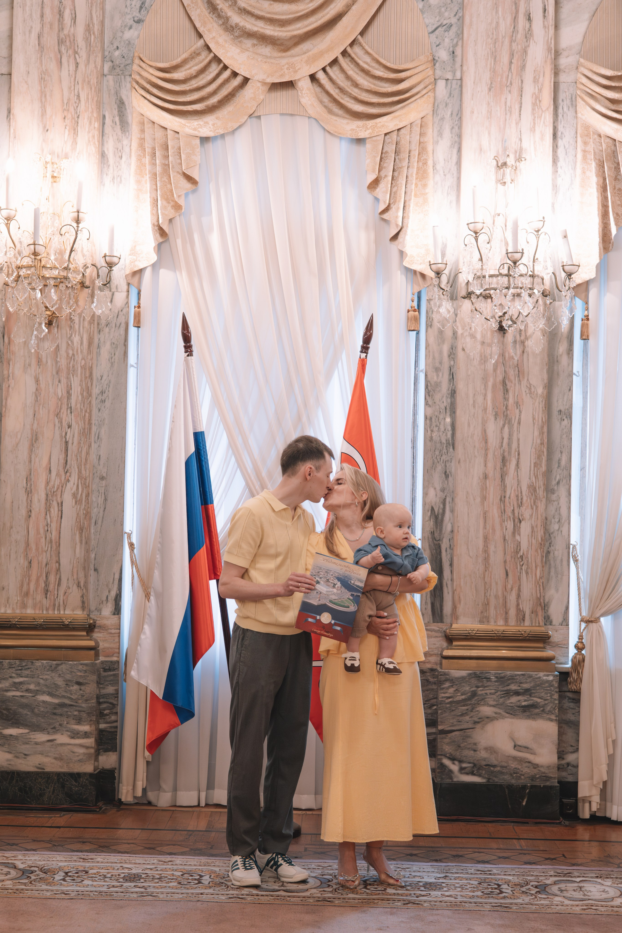 Маленький Петербуржец. Семейный фотограф в Санкт-Петербурге. Запечатление мгновений и ярких воспоминаний в Вашей жизни