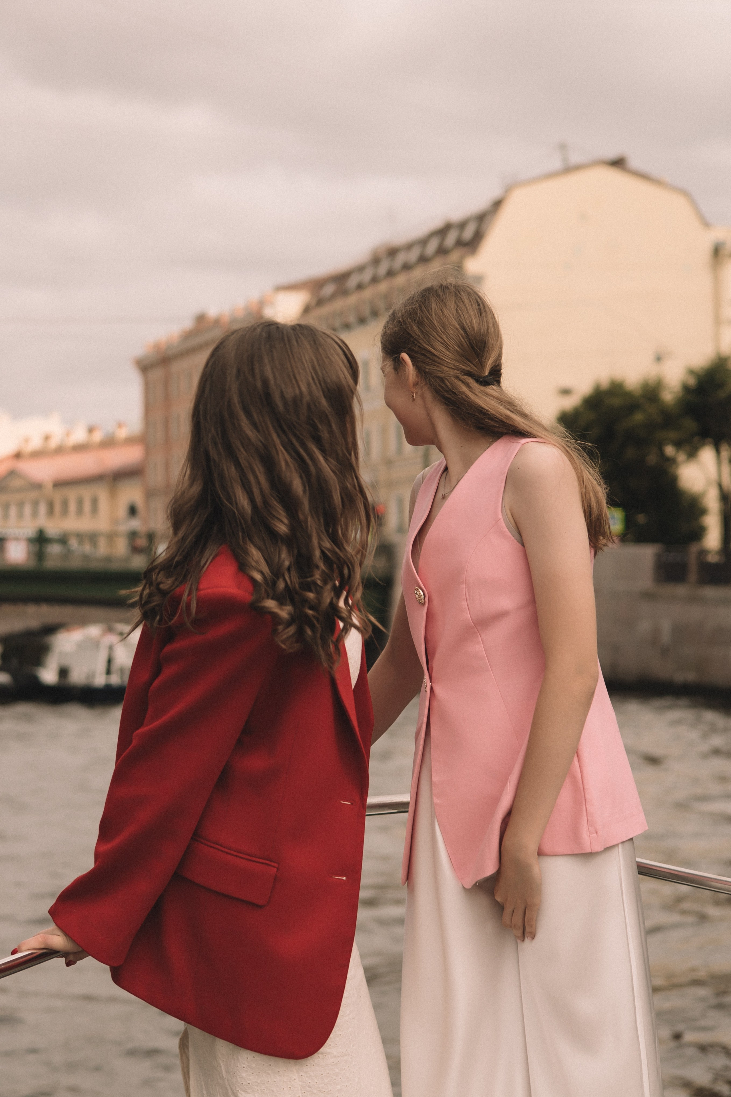 День Рождения на катере. Семейный фотограф в Санкт-Петербурге. Запечатление мгновений и ярких воспоминаний в Вашей жизни
