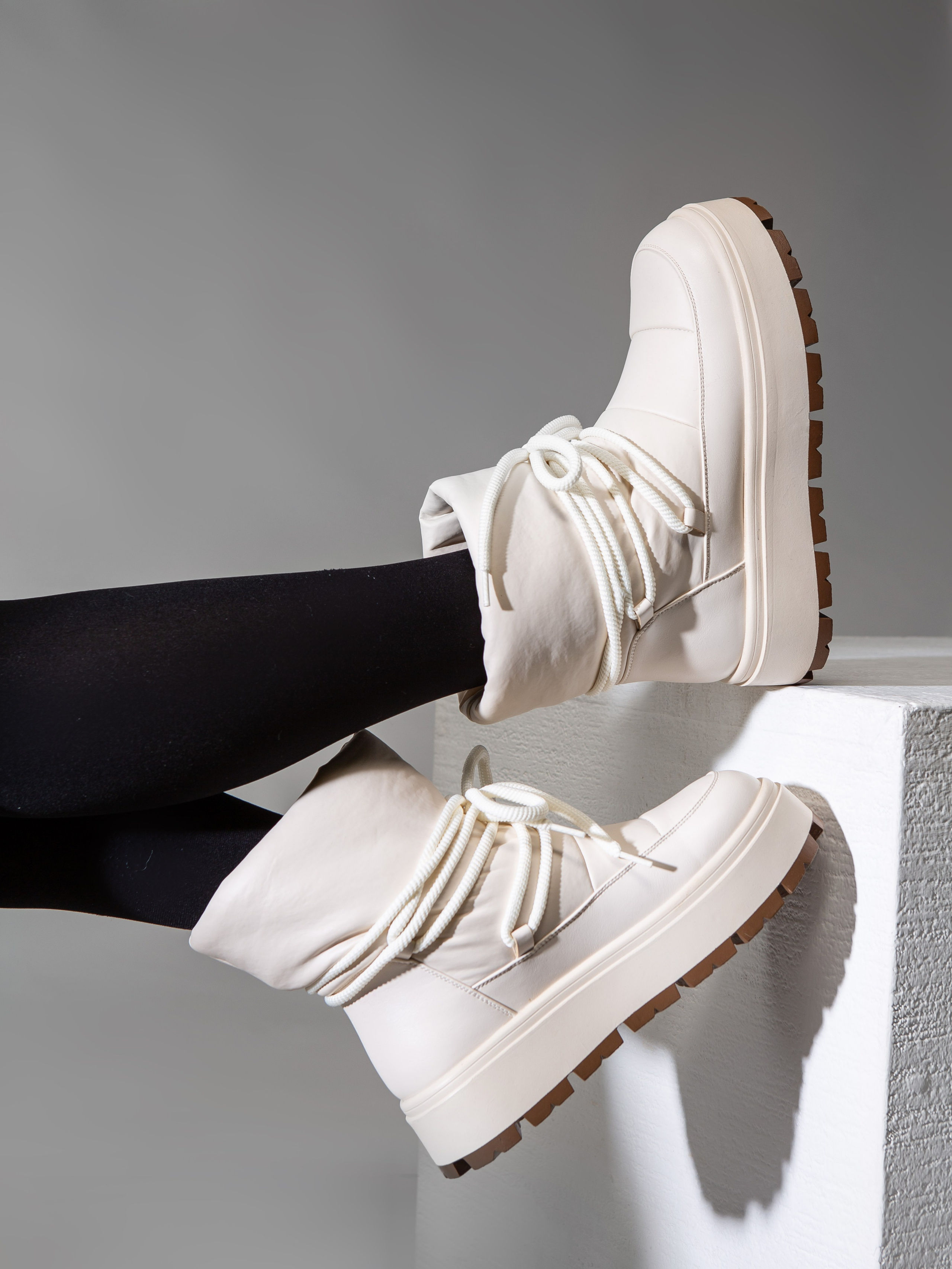 Обувь. Фотограф Мария Кольцова