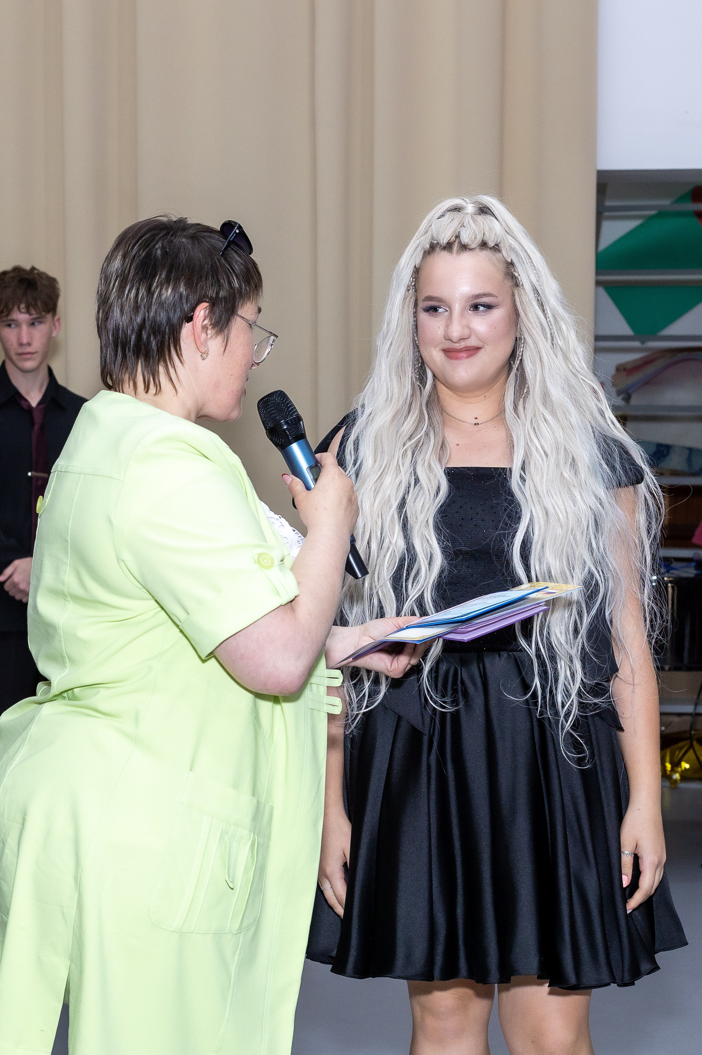 Вручение аттестата 2025. Выпускные альбомы Майкоп, Краснодар Елена Золотарева