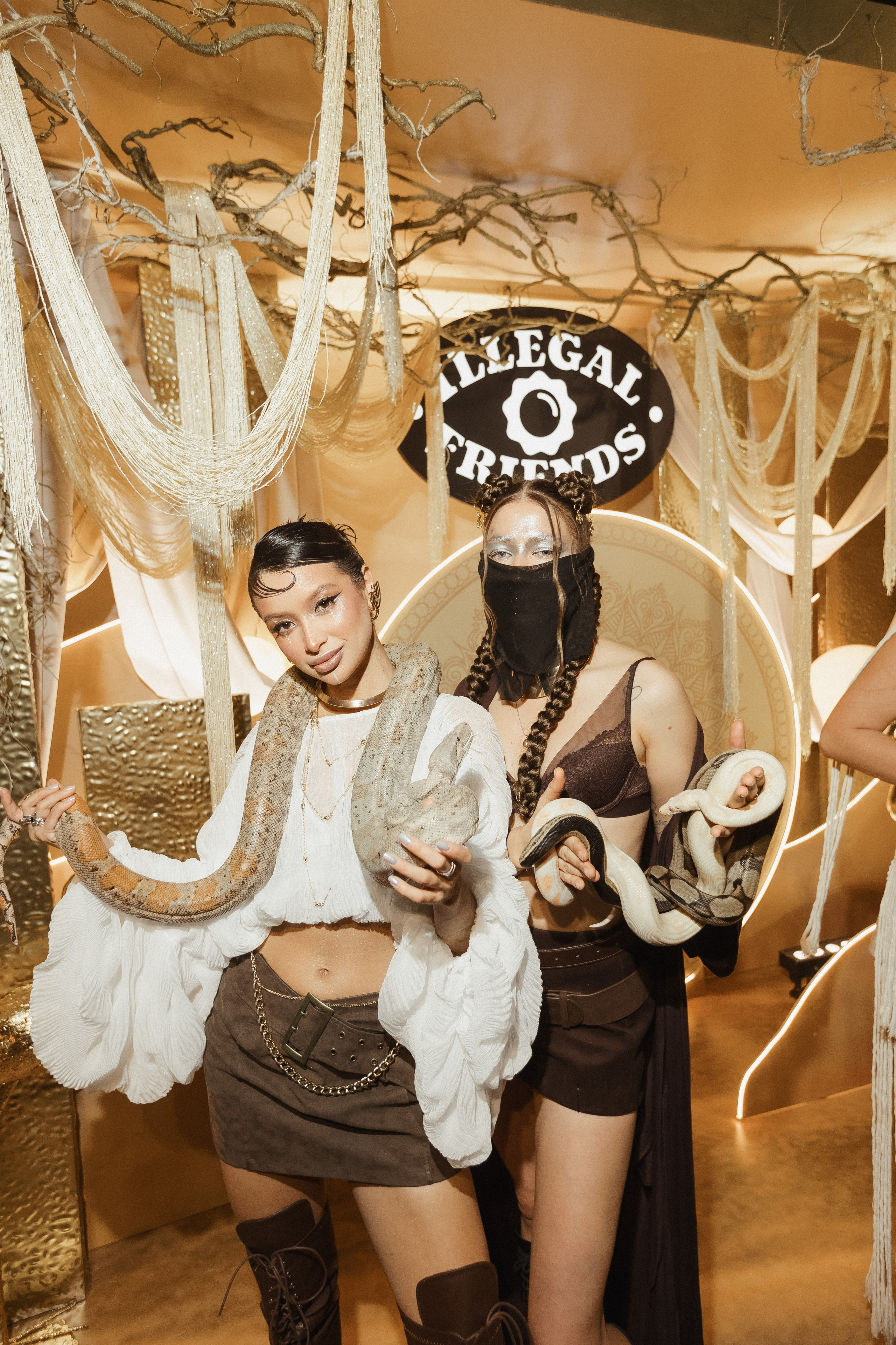 ILLEGAL FRIENDS — MIRAGE [PART II]. СВОИ. ФОТООТЧЕТЫ-СОБЫТИЯ-МЕСТА