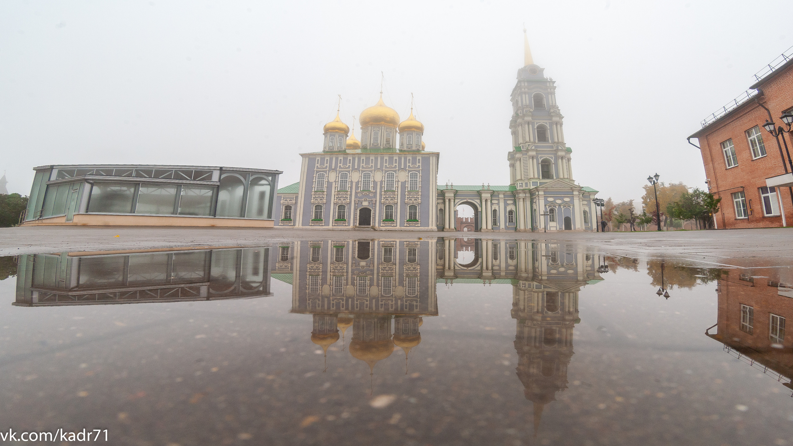 Тульский кремль осень (старенький 5Д и зенитар). Фотограф в Туле Крупский АнДРей. Фотостудия «КАДР71» в Туле