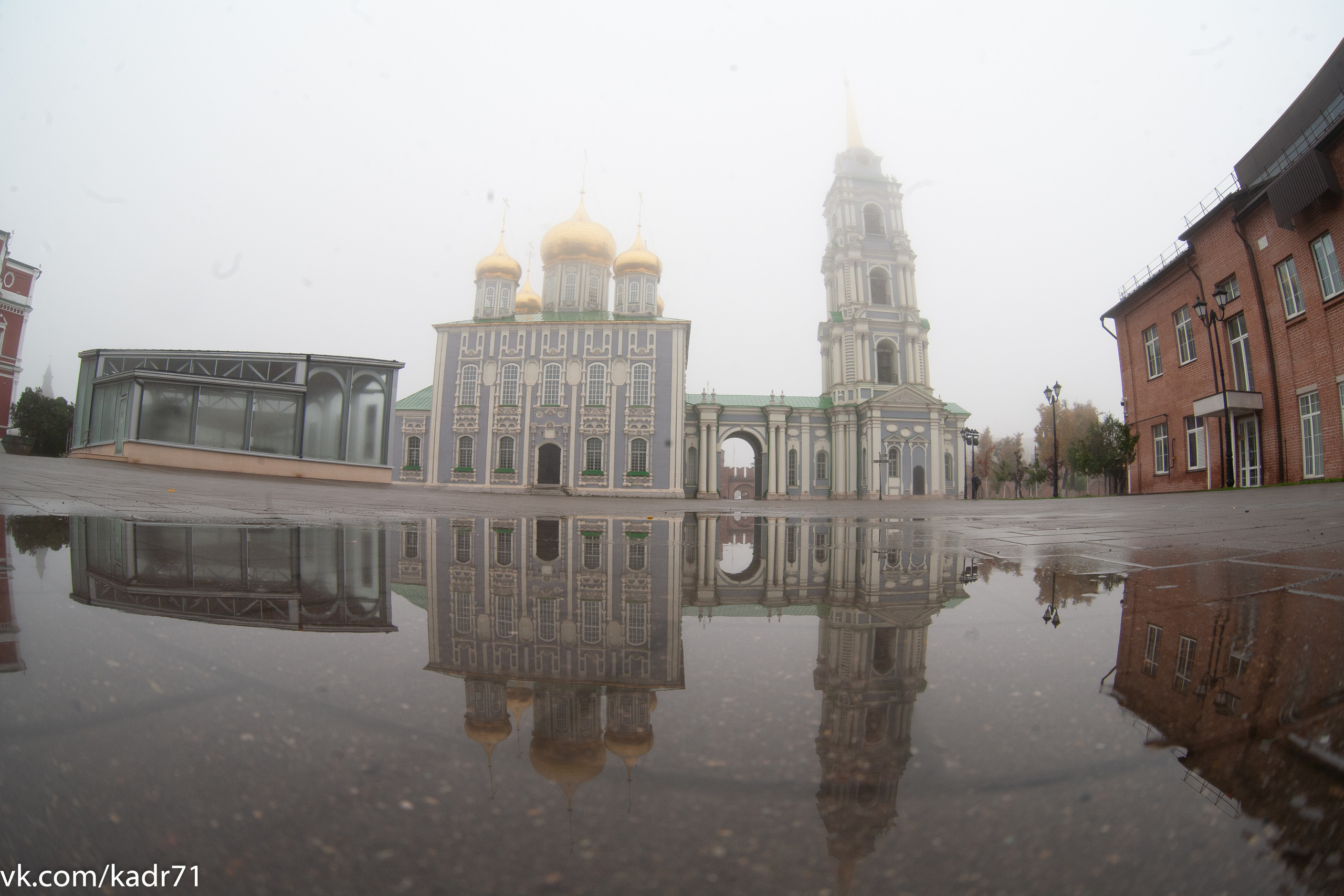 Тульский кремль осень (старенький 5Д и зенитар). Фотограф в Туле Крупский АнДРей. Фотостудия «КАДР71» в Туле