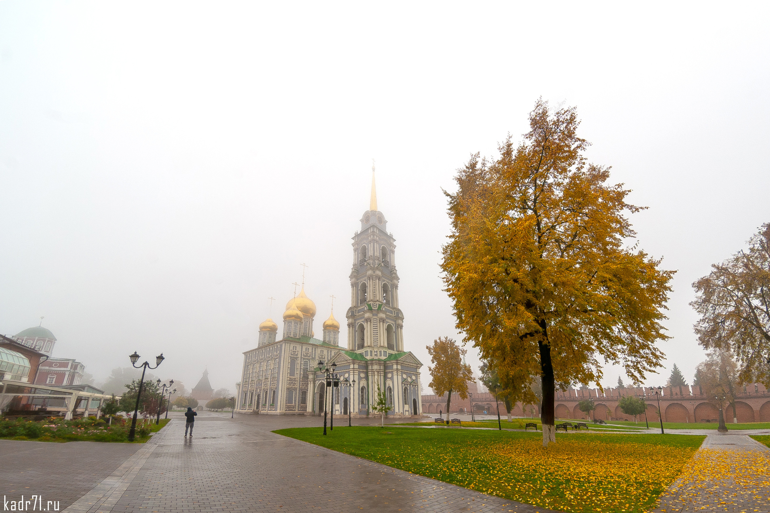 Тульский кремль осень (старенький 5Д и зенитар). Фотограф в Туле Крупский АнДРей. Фотостудия «КАДР71» в Туле