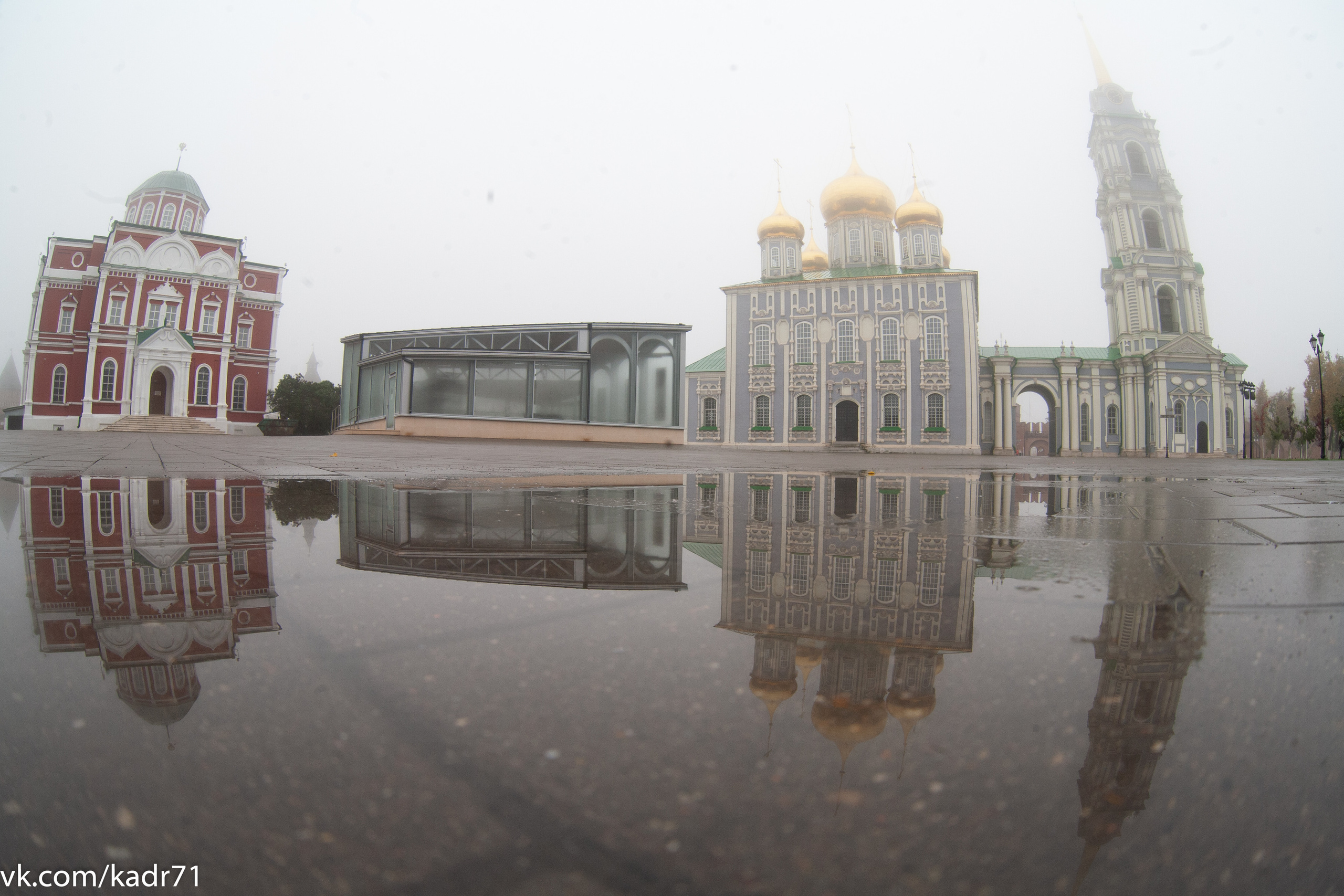 Тульский кремль осень (старенький 5Д и зенитар). Фотограф в Туле Крупский АнДРей. Фотостудия «КАДР71» в Туле