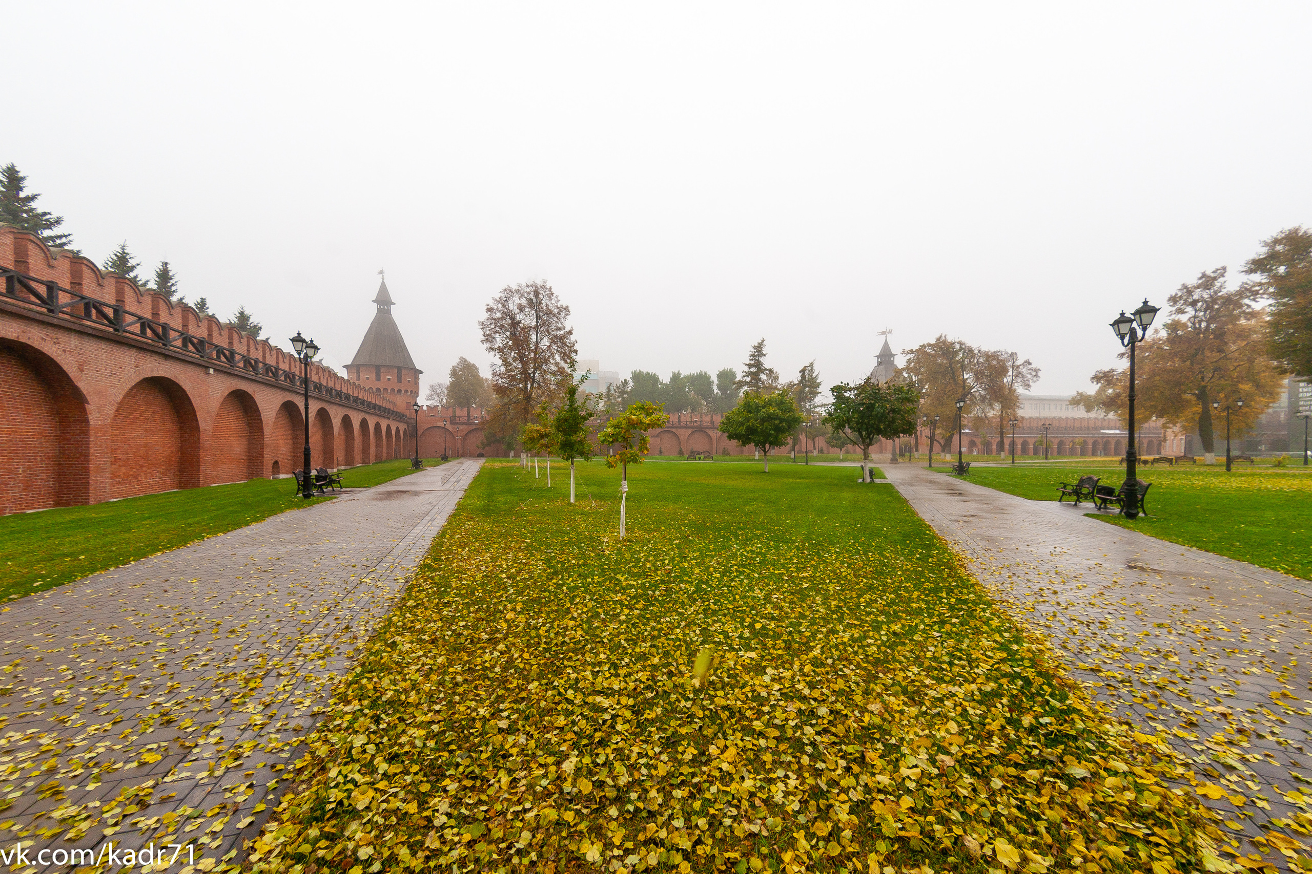Тульский кремль осень (старенький 5Д и зенитар). Фотограф в Туле Крупский АнДРей. Фотостудия «КАДР71» в Туле