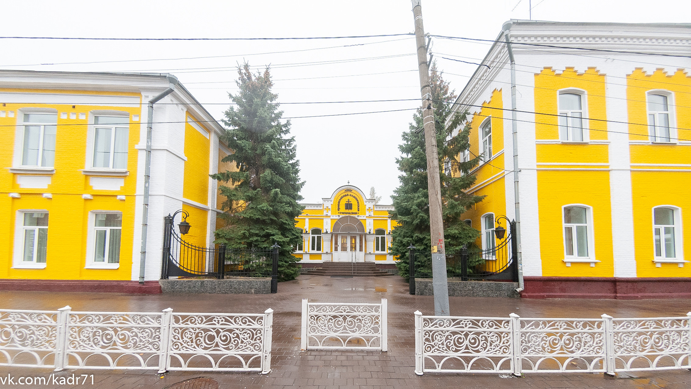 Тульский кремль осень (старенький 5Д и зенитар). Фотограф в Туле Крупский АнДРей. Фотостудия «КАДР71» в Туле