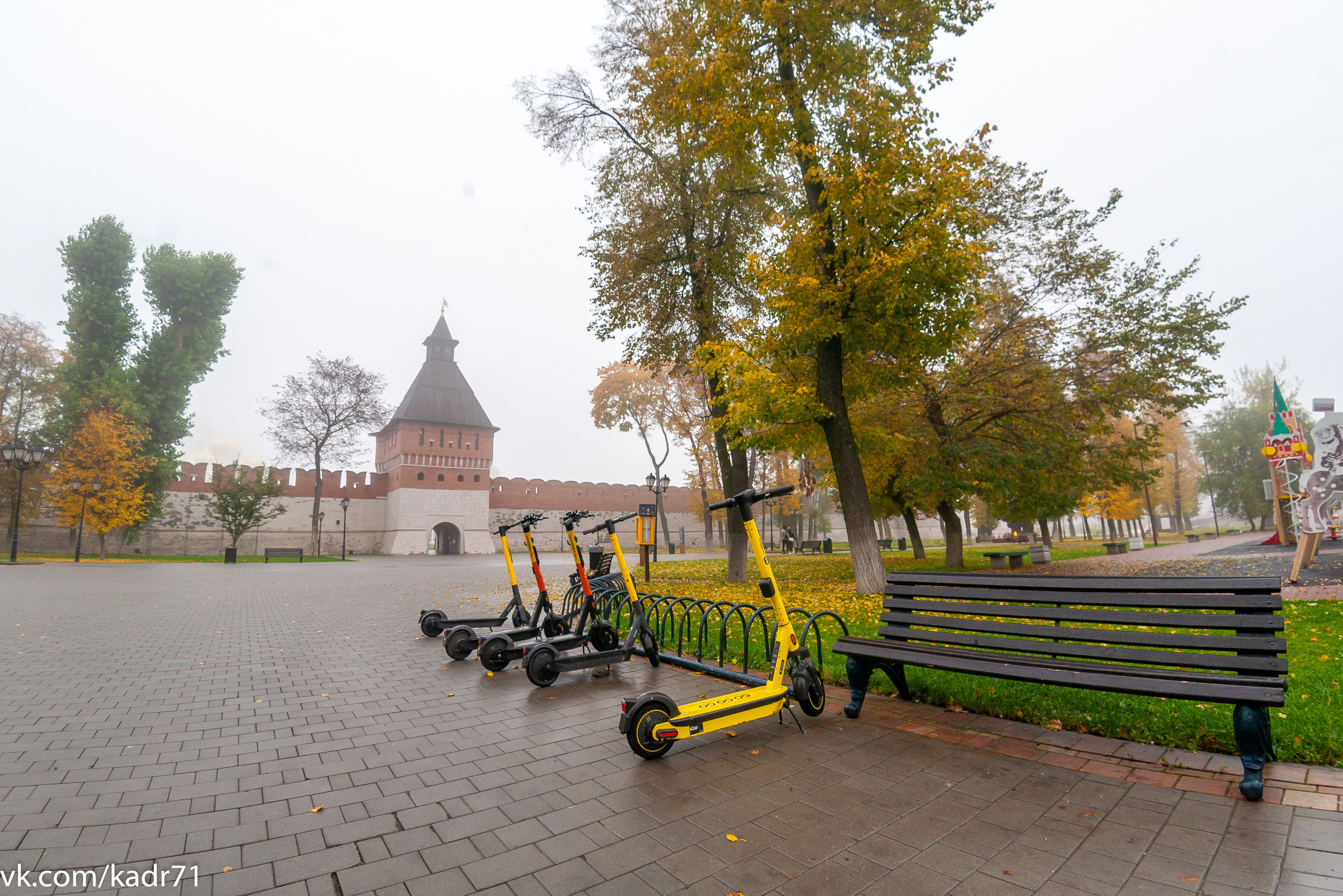 Тульский кремль осень (старенький 5Д и зенитар). Фотограф в Туле Крупский АнДРей. Фотостудия «КАДР71» в Туле