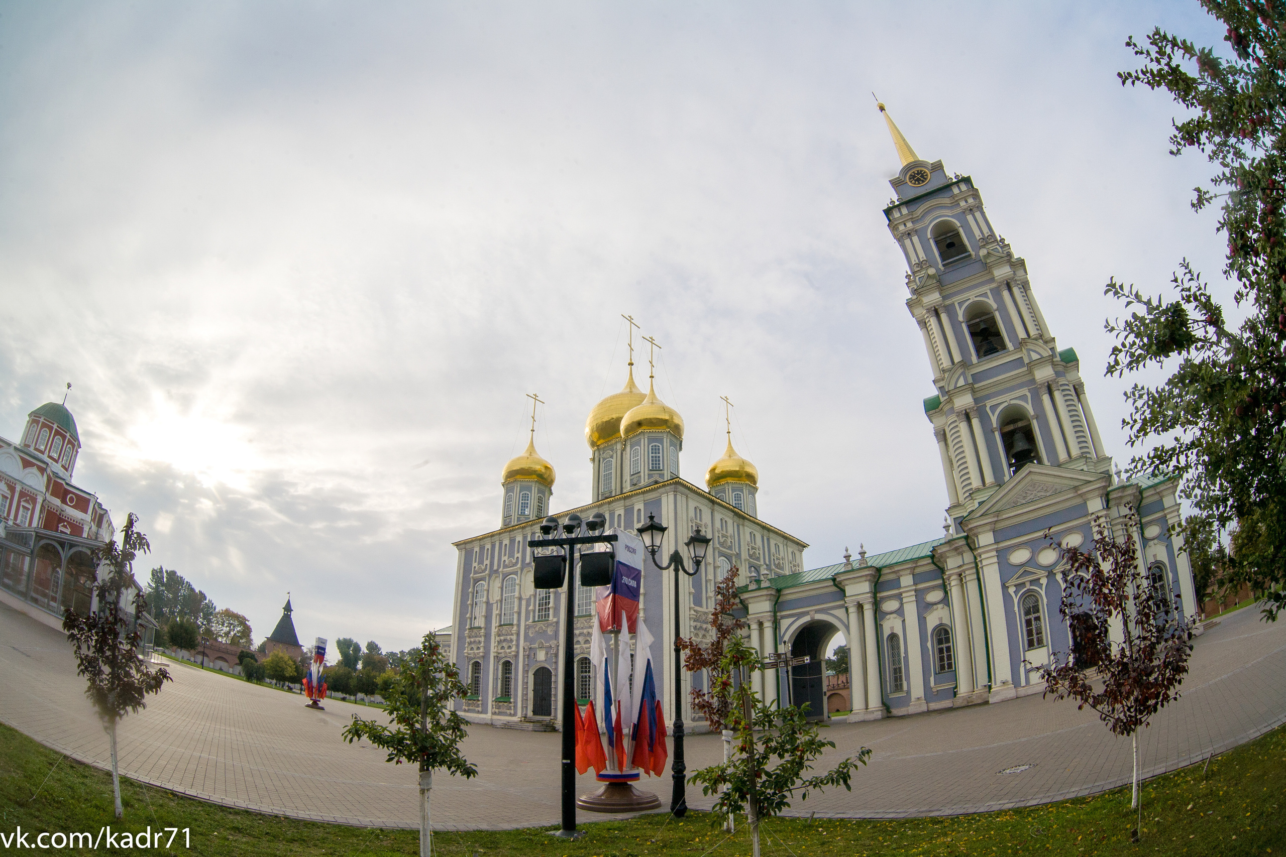 Тульский кремль осень (старенький 5Д и зенитар). Фотограф в Туле Крупский АнДРей. Фотостудия «КАДР71» в Туле