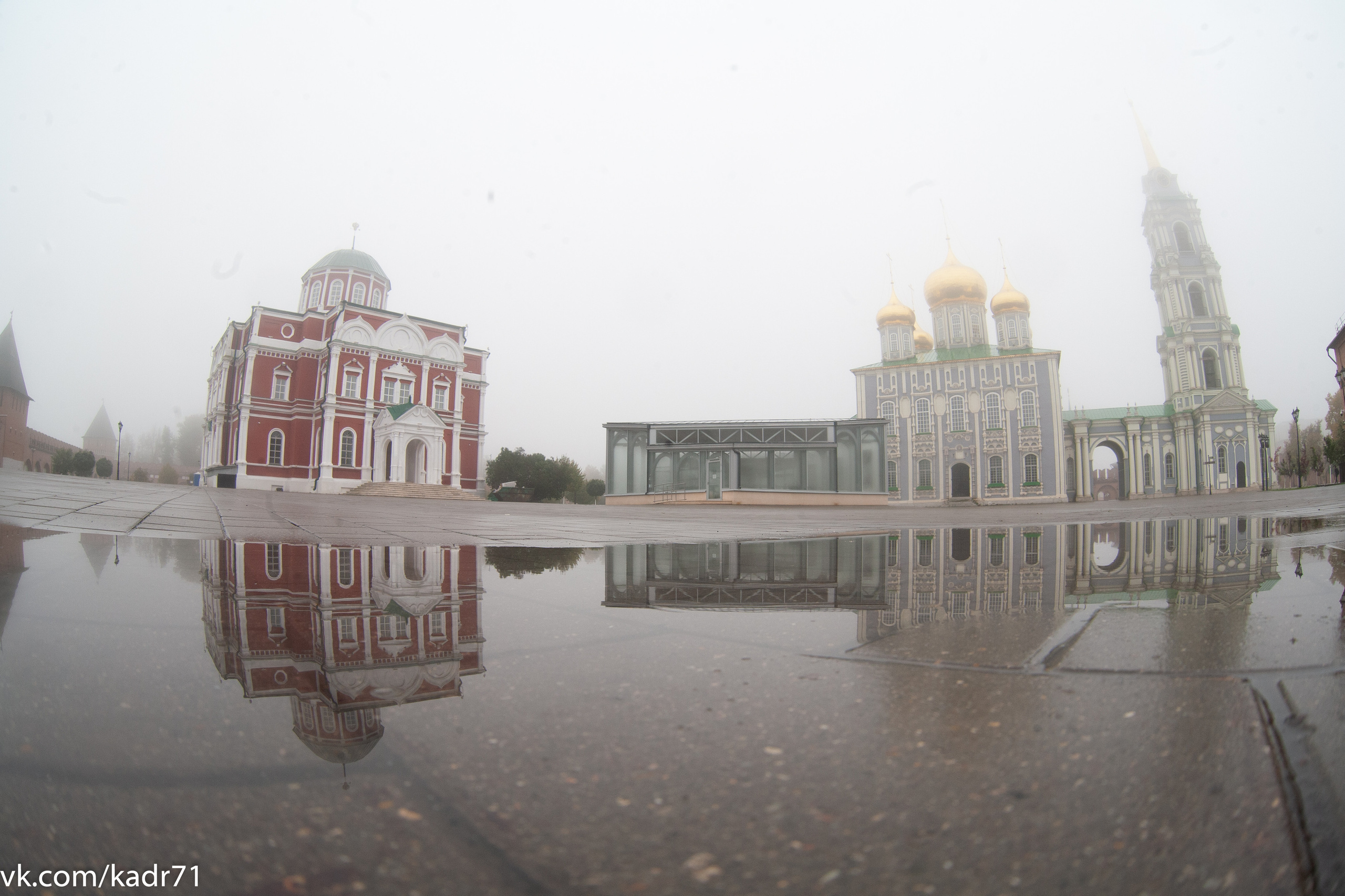Тульский кремль осень (старенький 5Д и зенитар). Фотограф в Туле Крупский АнДРей. Фотостудия «КАДР71» в Туле