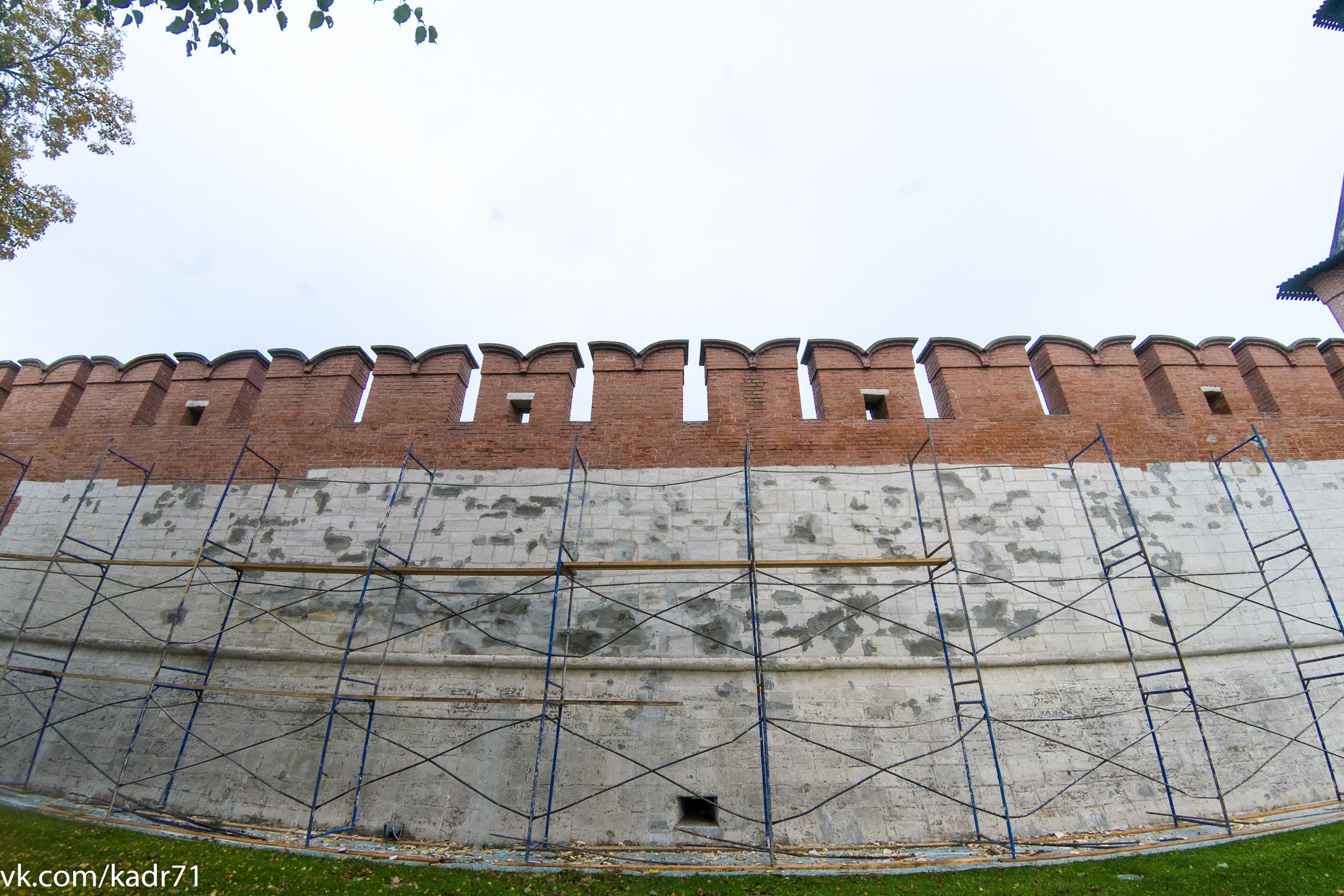 Тульский кремль осень (старенький 5Д и зенитар). Фотограф в Туле Крупский АнДРей. Фотостудия «КАДР71» в Туле