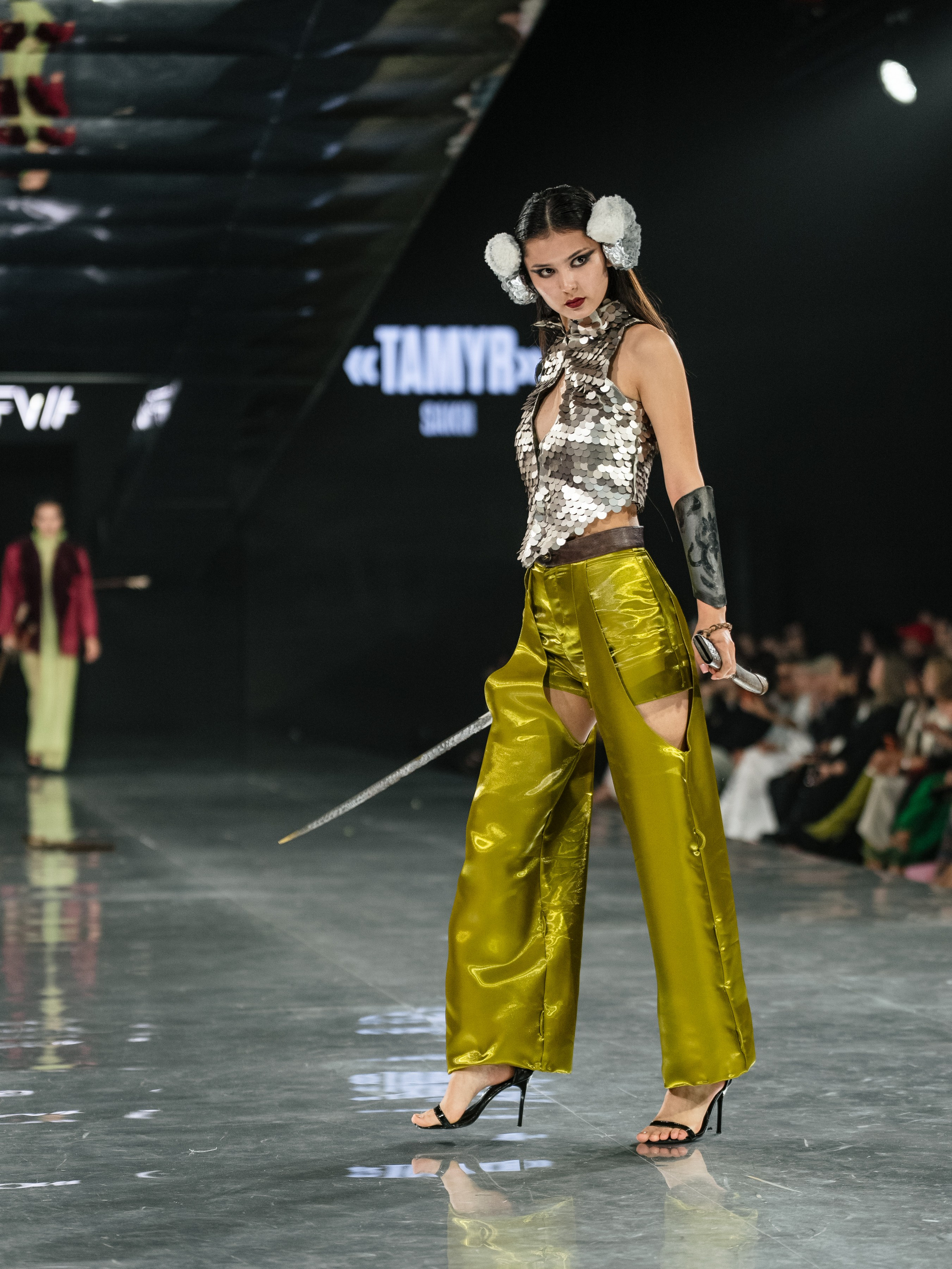 Visa Fashion Week SAKH. Сайт Алматинского НЮ АРТ, будуар и фэшн фотографа Дениса Карпенко