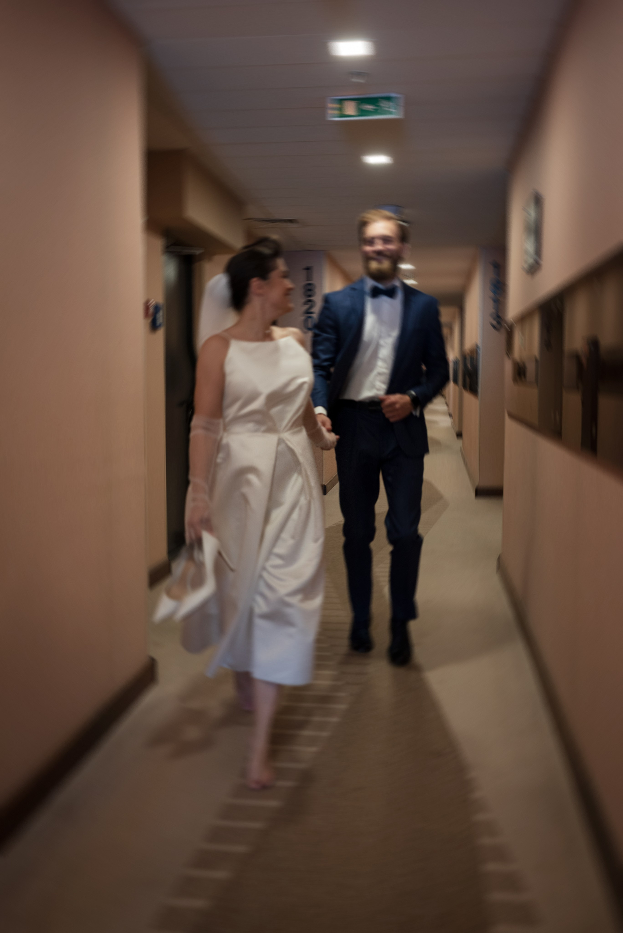 Свадебная фотосессия в «Marriot». Фотограф в Воронеже. Портреты, контент, семейные сьемки