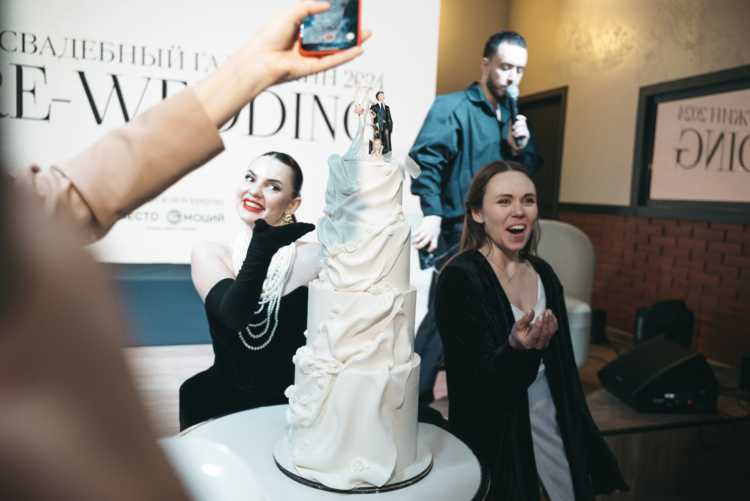 WhiteRoom Pre-wedding. Репортажный и свадебный фотограф в Сургуте