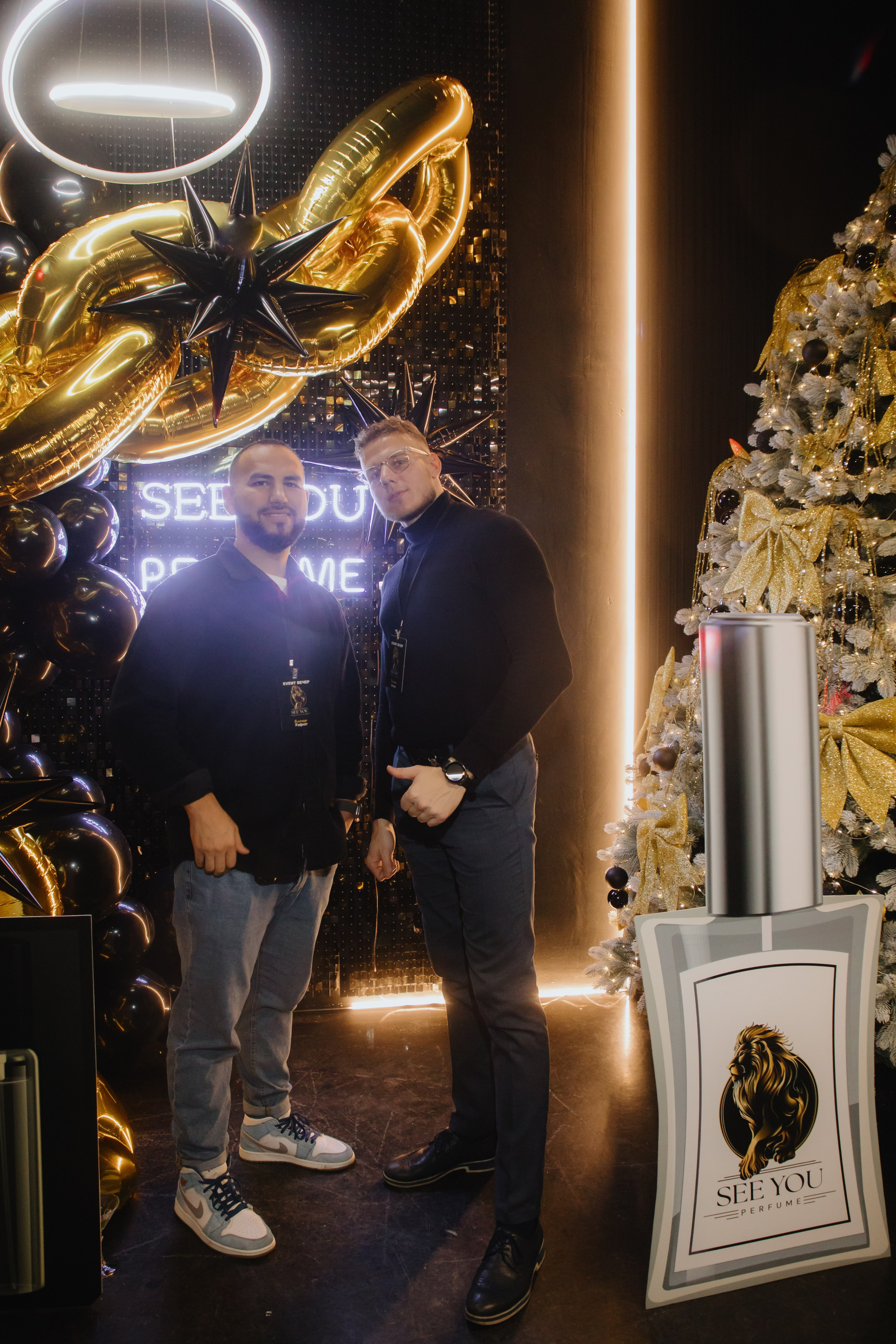 See `You Perfume. Фотограф в Москве и Санкт-Петербурге Дарина