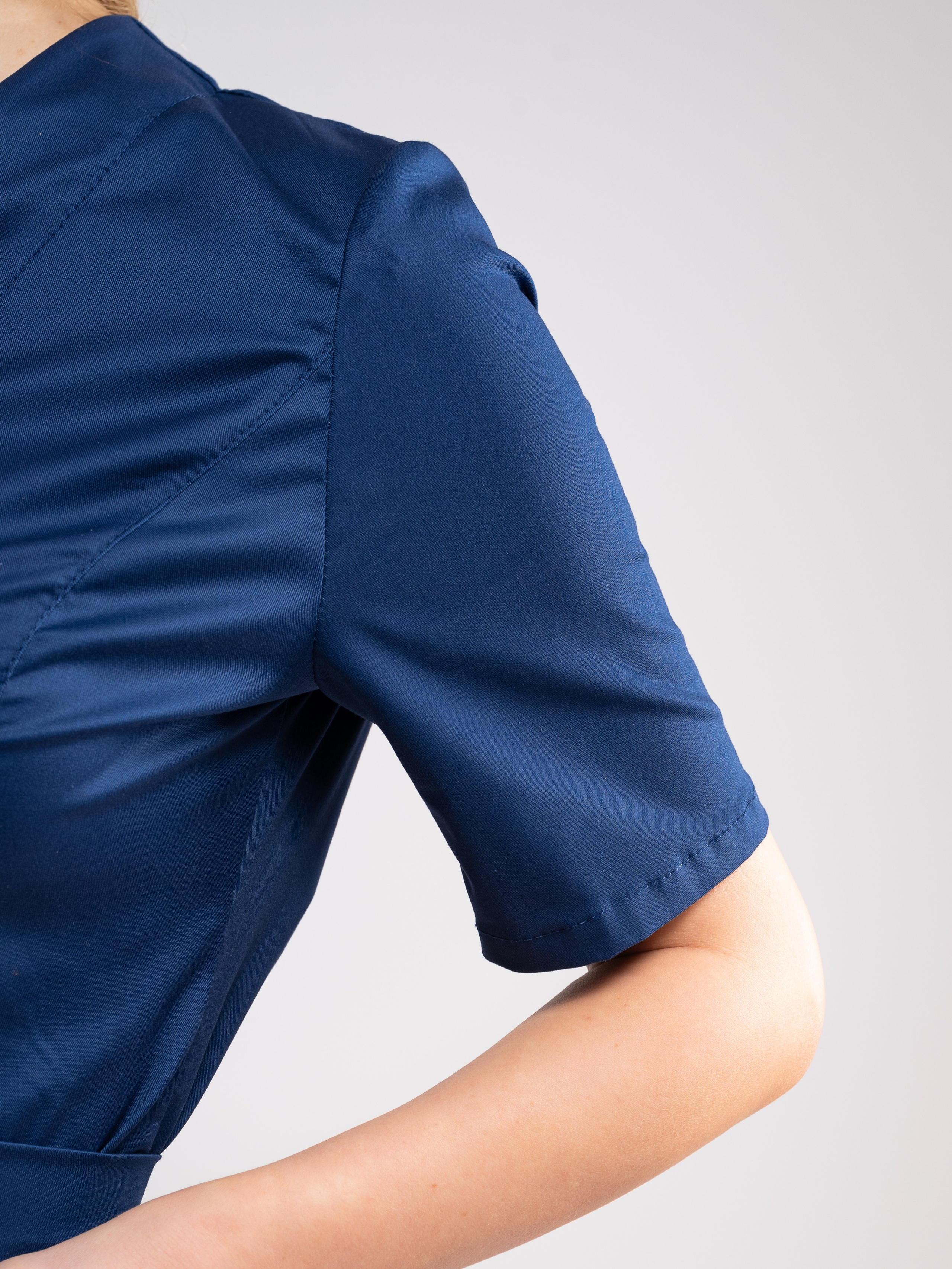 Медицинские костюмы. Предметный фотограф, фото для маркетплейсов Пятигорск, КМВ