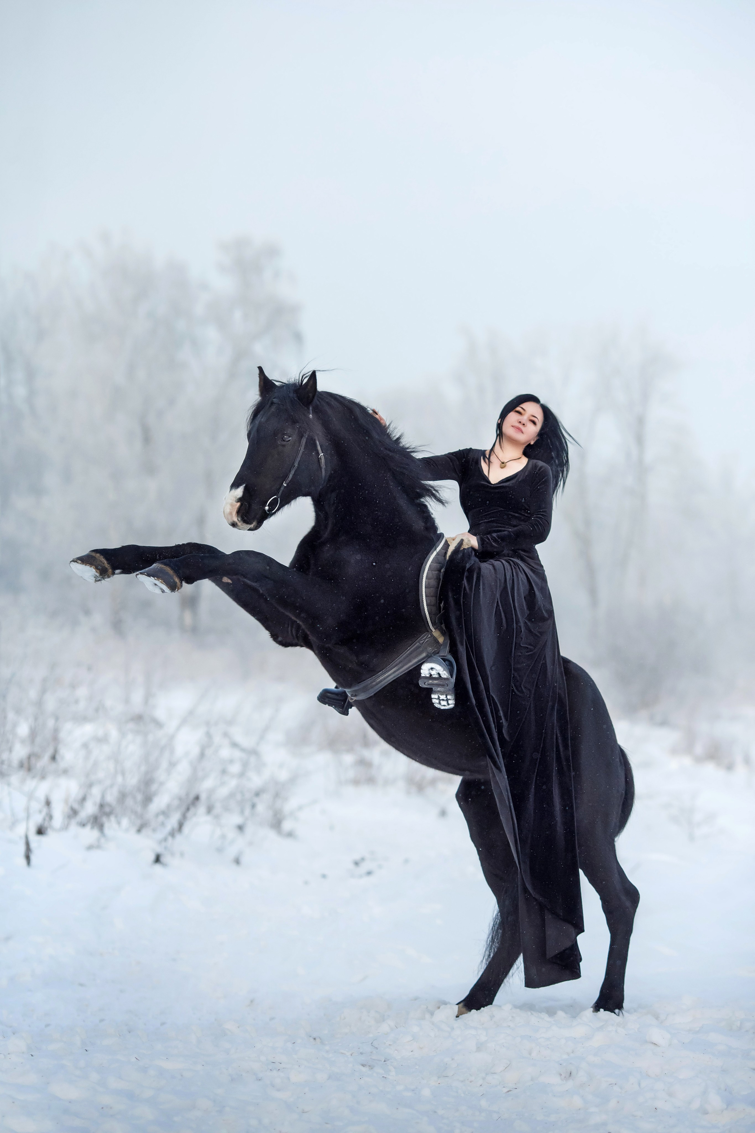 С конем. Сказочный фотограф фотопроекты фототуры в Новосибирске и на Алтае