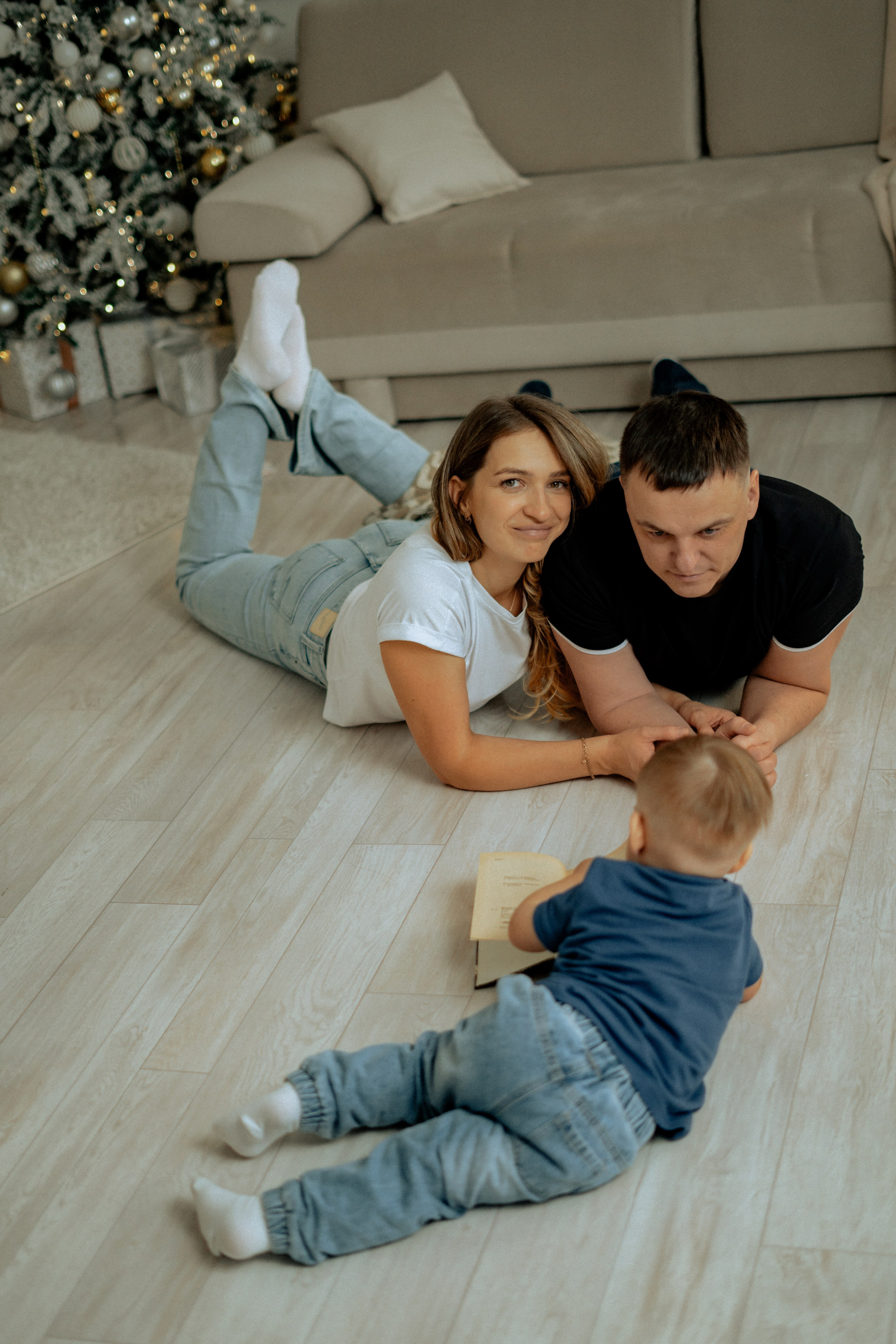 Студийная Новогодняя семейная съемка. Фотограф сахалин