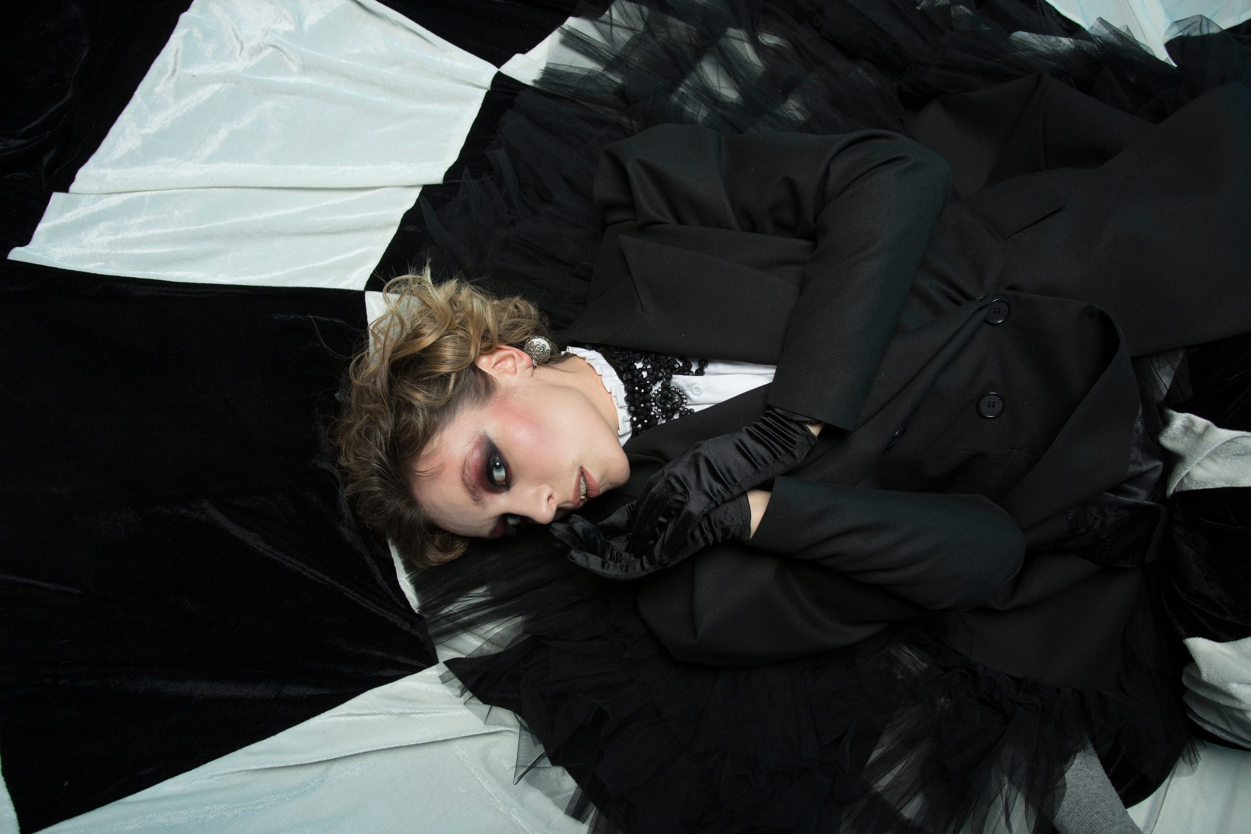 Королевский гамбит (проект с большими шахматами закрыт). Фотостудия «Gelios». Фотосессии в Калининграде