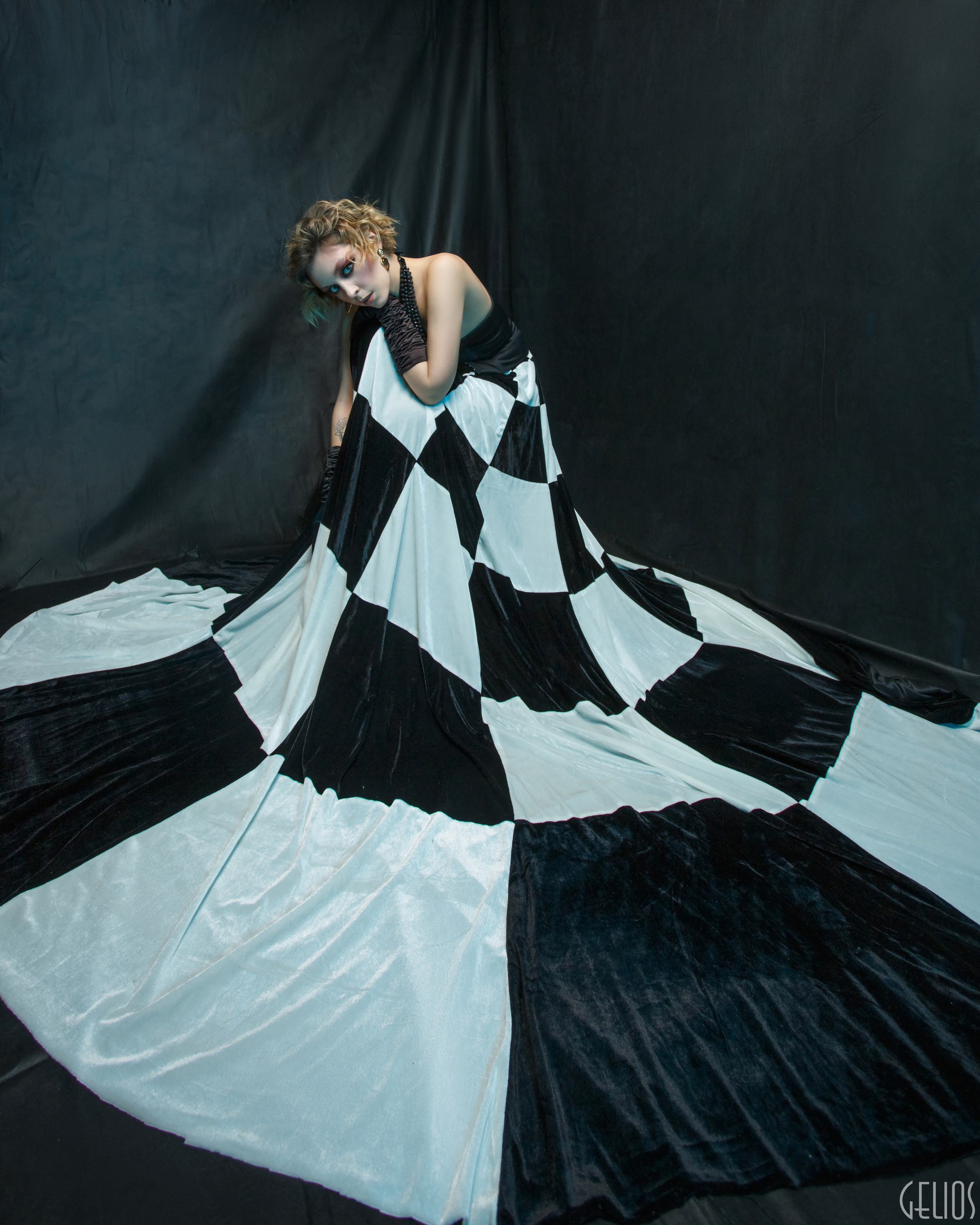 Королевский гамбит (проект с большими шахматами закрыт). Фотостудия «Gelios». Фотосессии в Калининграде