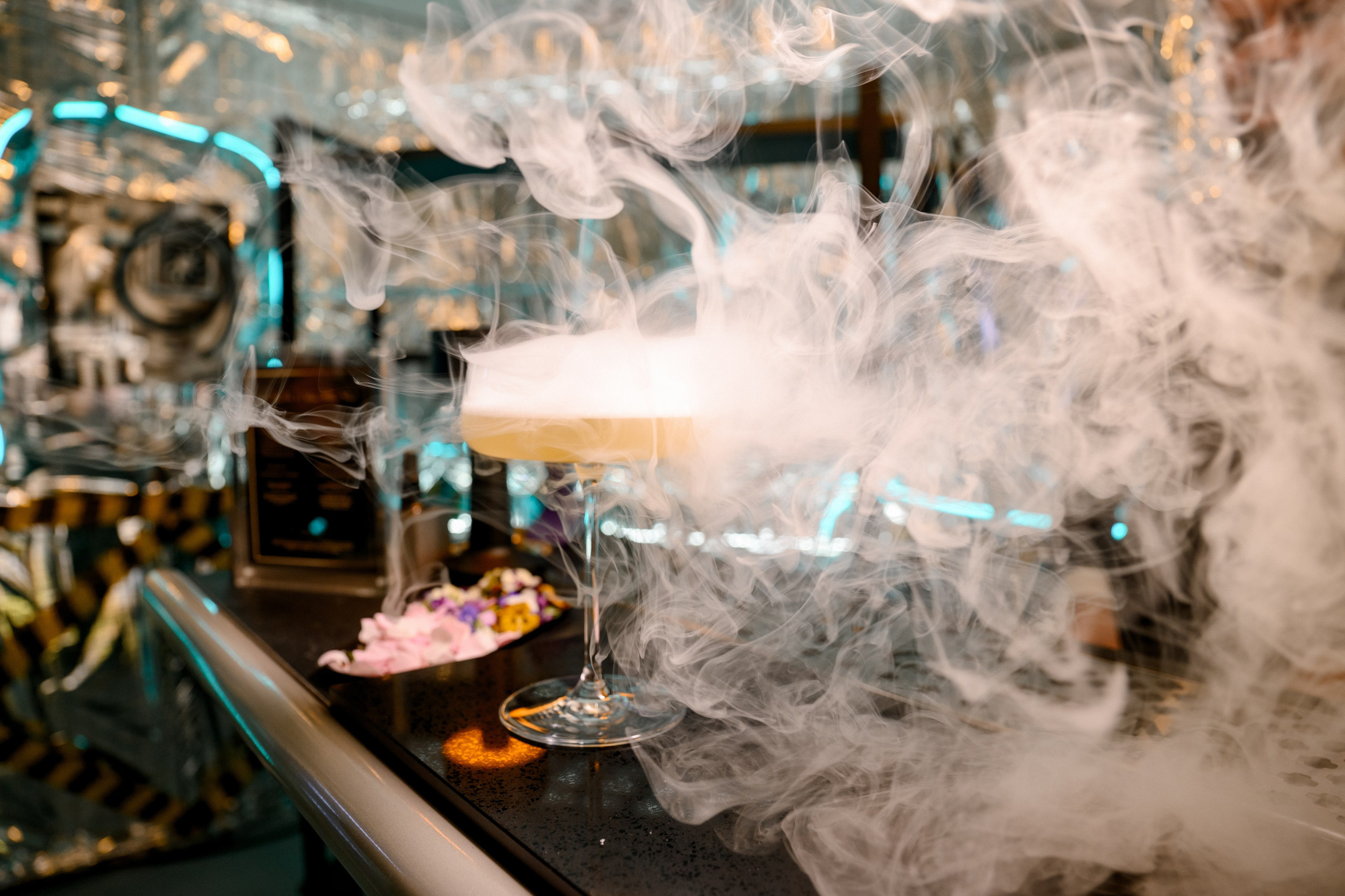 Корпоративные события. Алина Посторонка и Дима Мурашов