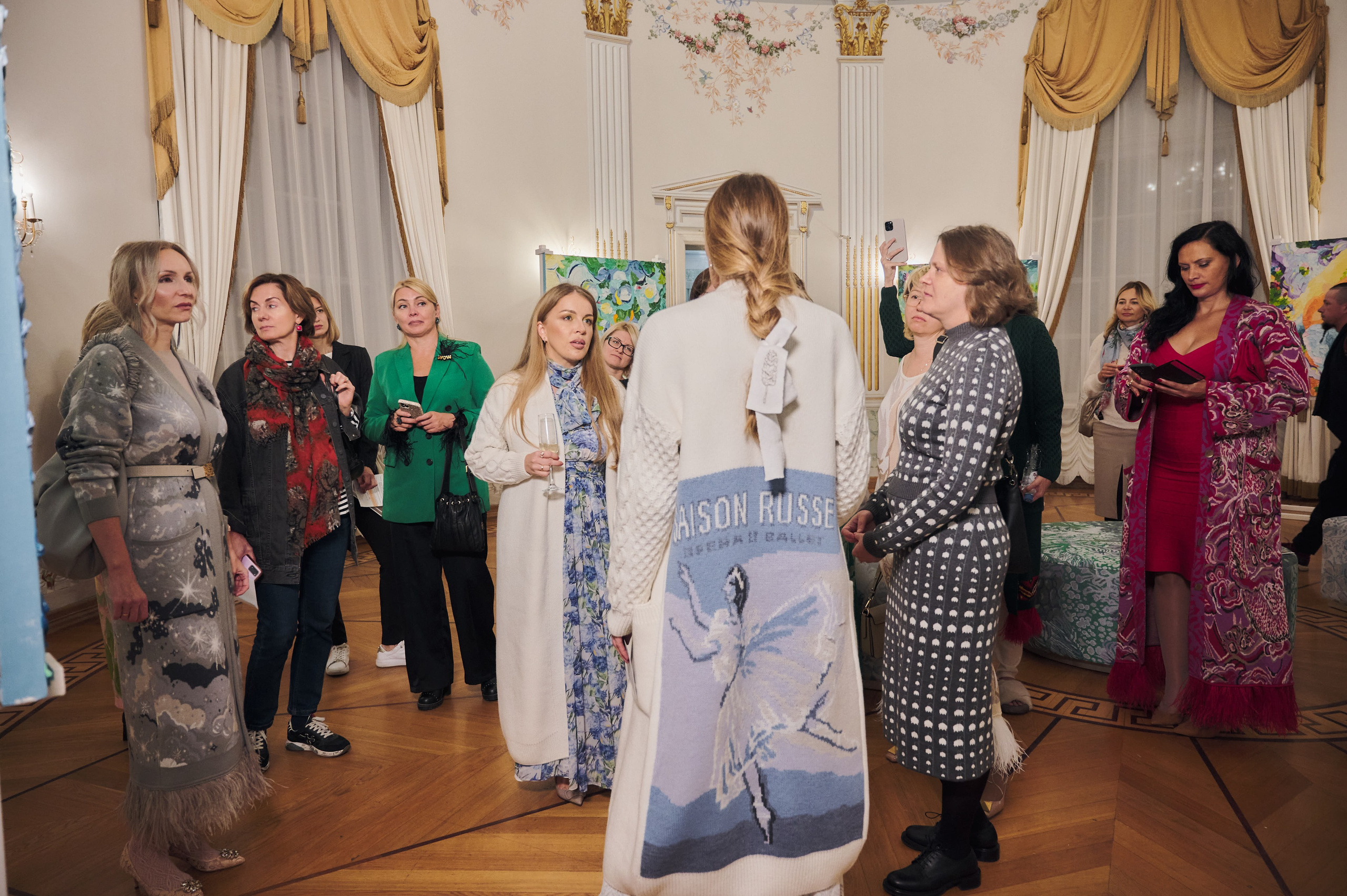 Открытие выставки 13.09.22. Никита Хохловский фото и видео продакшн