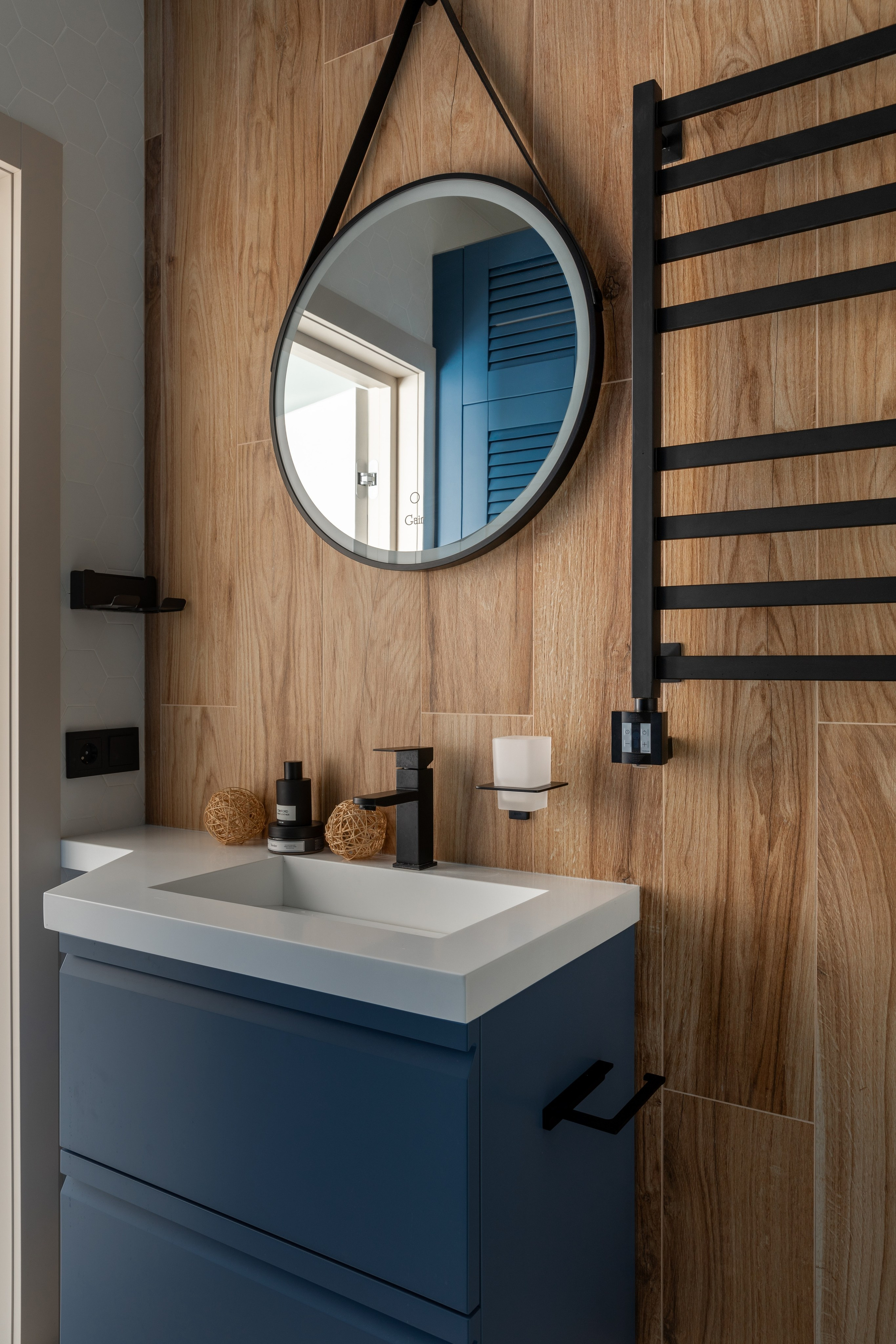 Дизайн проект Екатерины Бондаревой @atmosfera_sochi_studio_ Публикация в журнале «HIHOME». Интерьерный фотограф в Сочи Владислав Нагин