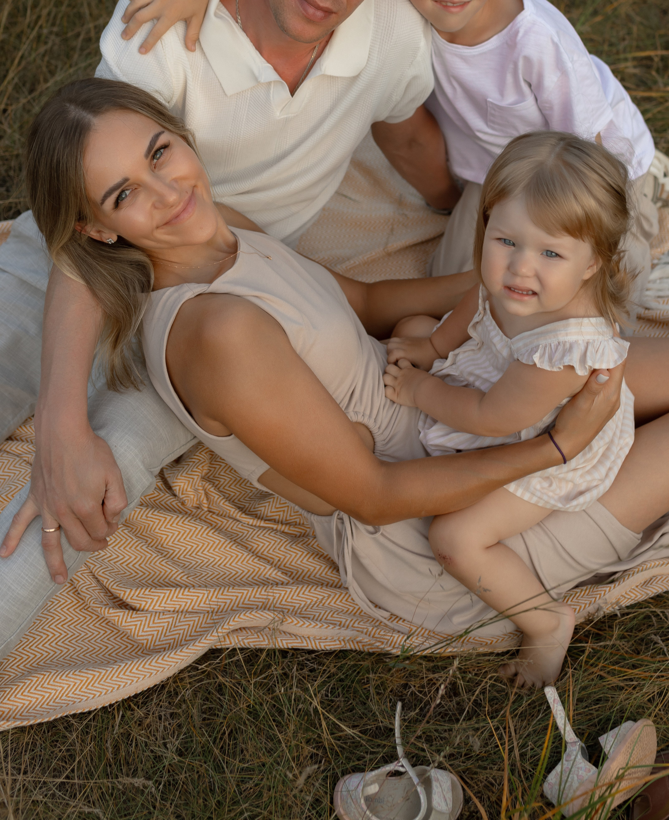 Алексей, Мария, Ваня и Варя. Фотограф Татьяна Семенова