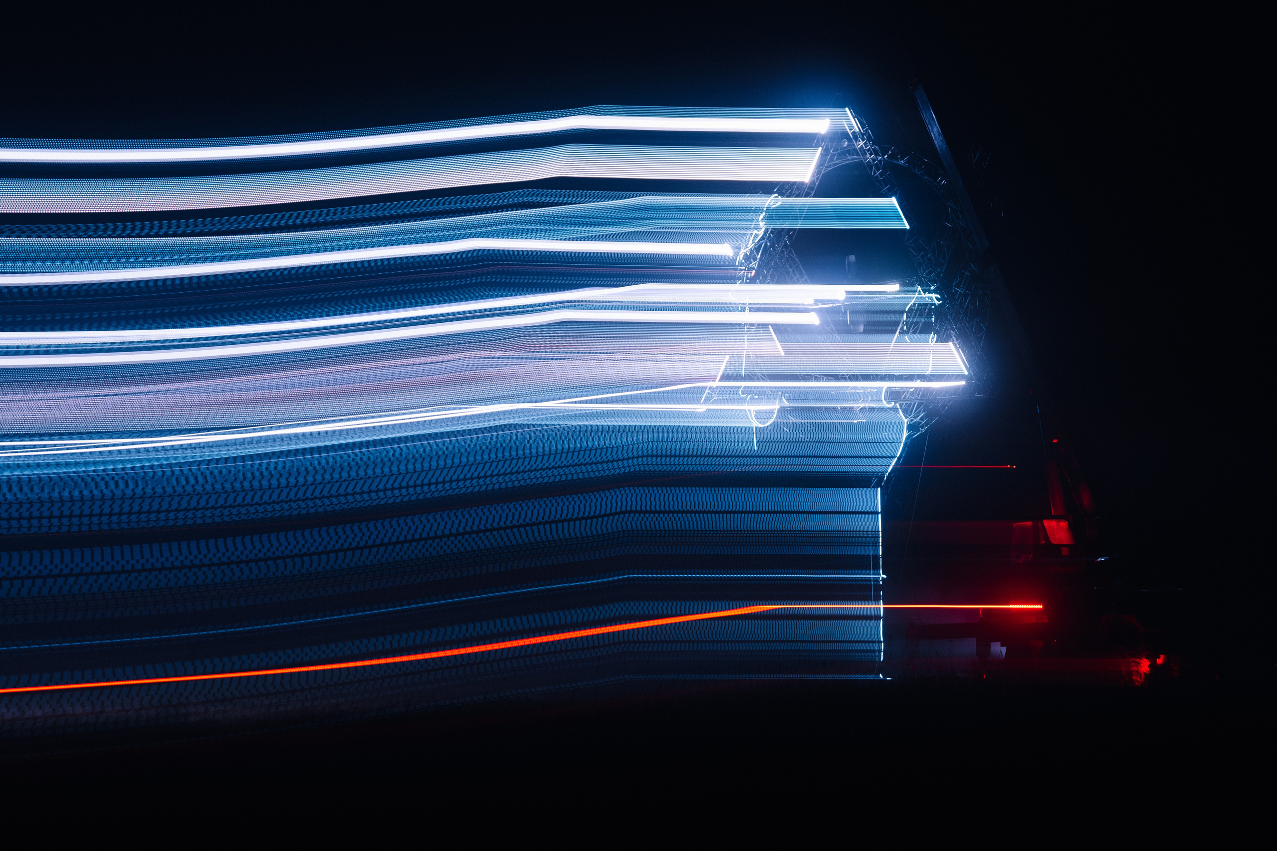 Outline 2024. @tomrus: Рустам Шагиморданов — фотограф