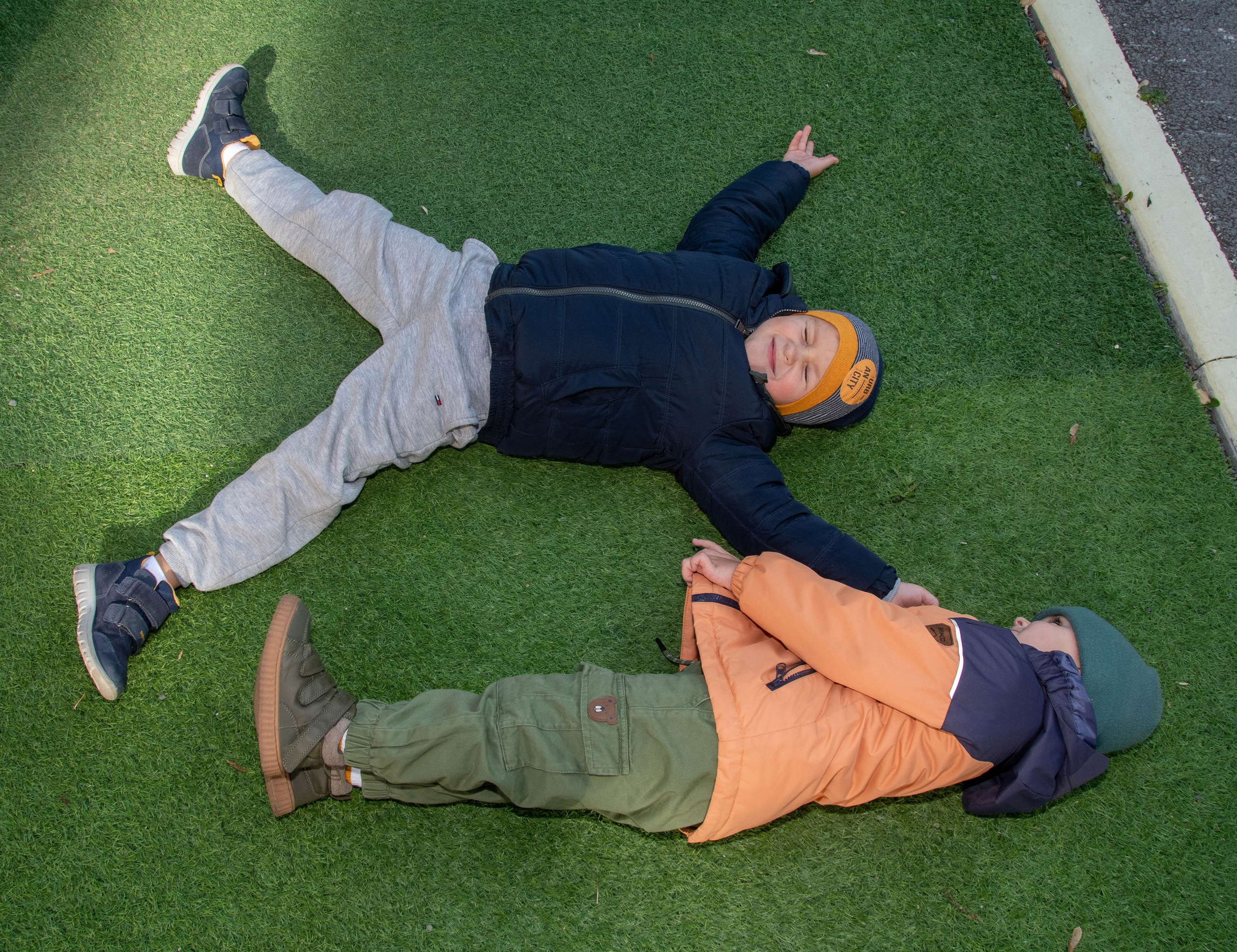 2023 г. День дошкольного работника и прогулка. Репортажный и детский фотограф в Новосибирске