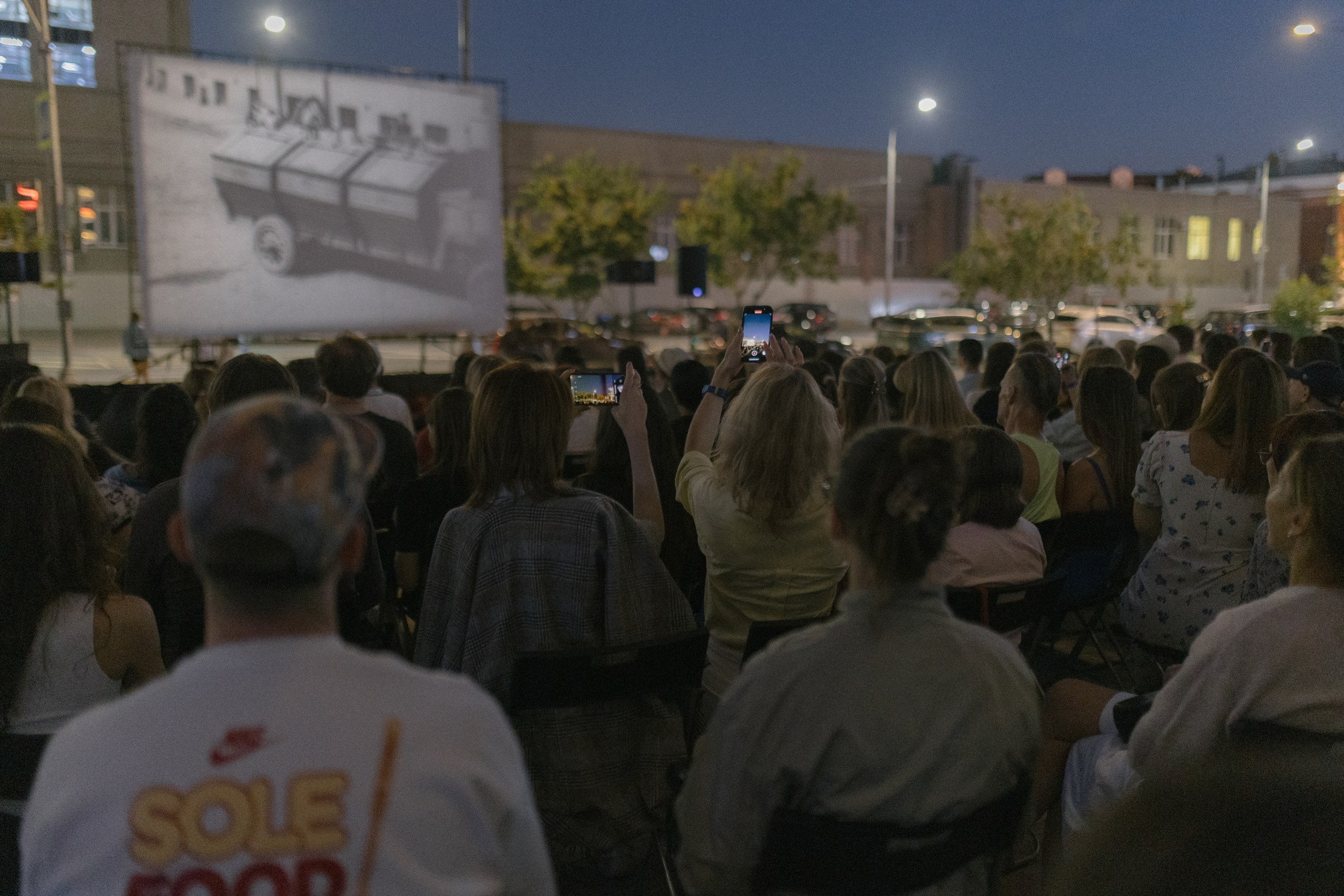 Показ фильма с кинопленки. Фотограф мероприятий, персональные съемки в Москве Владиславлева Настя