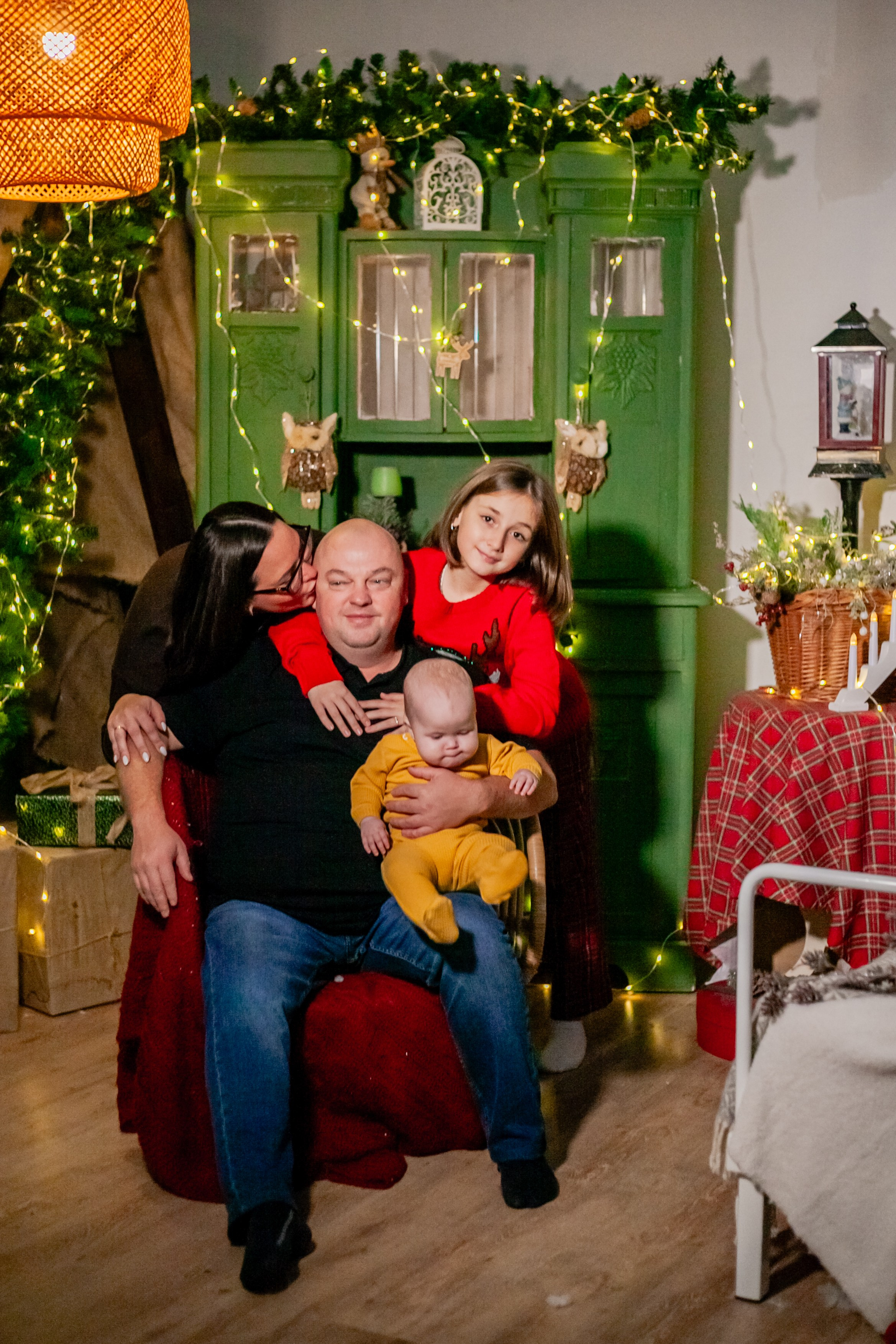 Ульяна и ее семья новый год 2024. Свадебный и семейный фотограф в Армавире