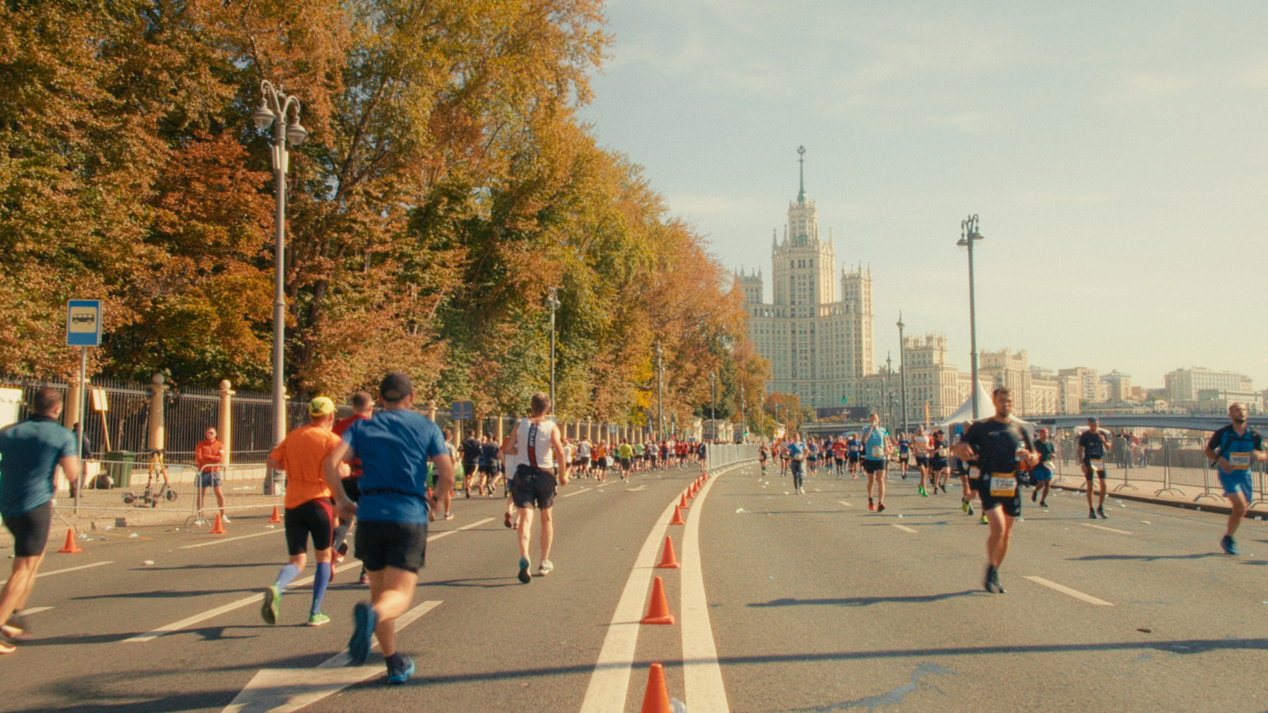 Документальный фильм Бегом по России, люди с неограниченными возможностями. Цветокоррекция кино, рекламы и клипов. В Алматы и по всему миру. Юрий Косяков