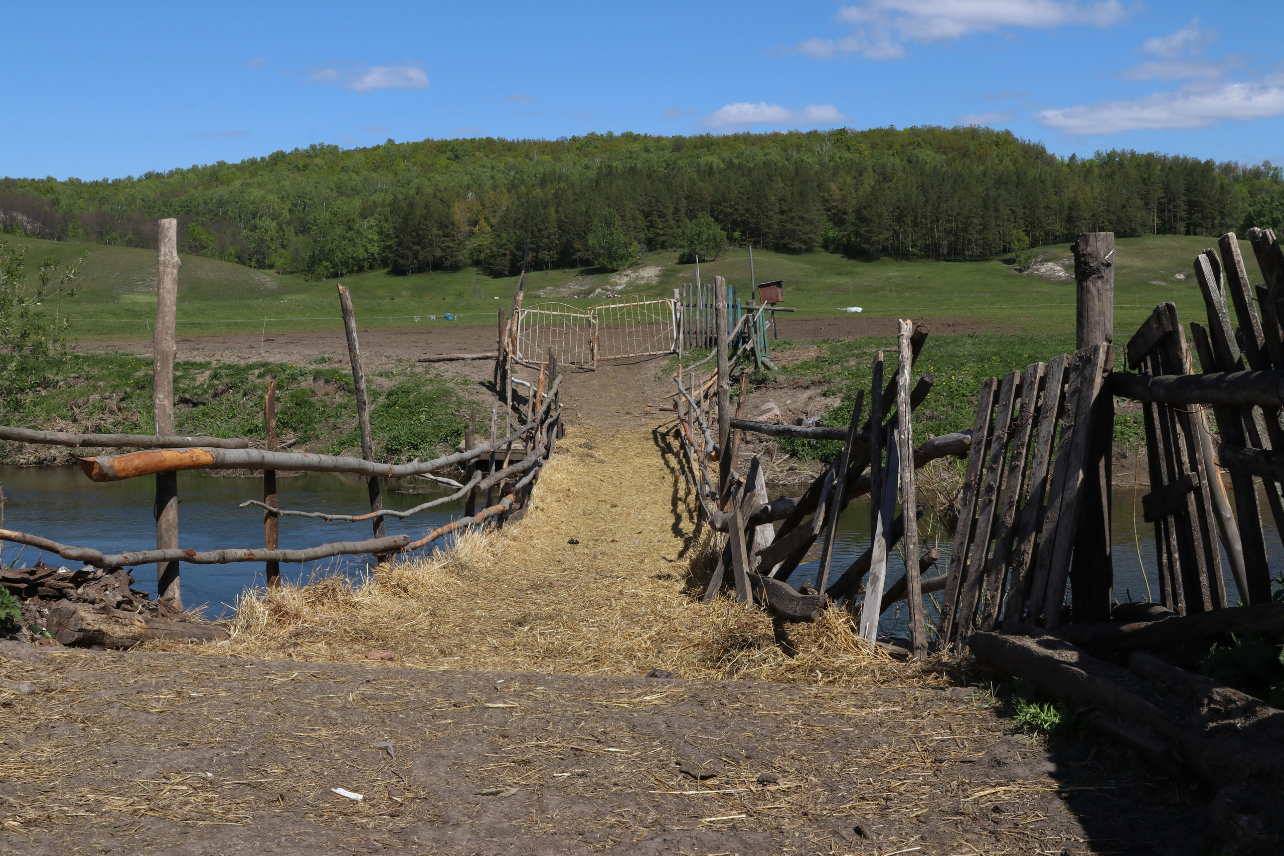 Мост через р. Узень в д. Подлубово