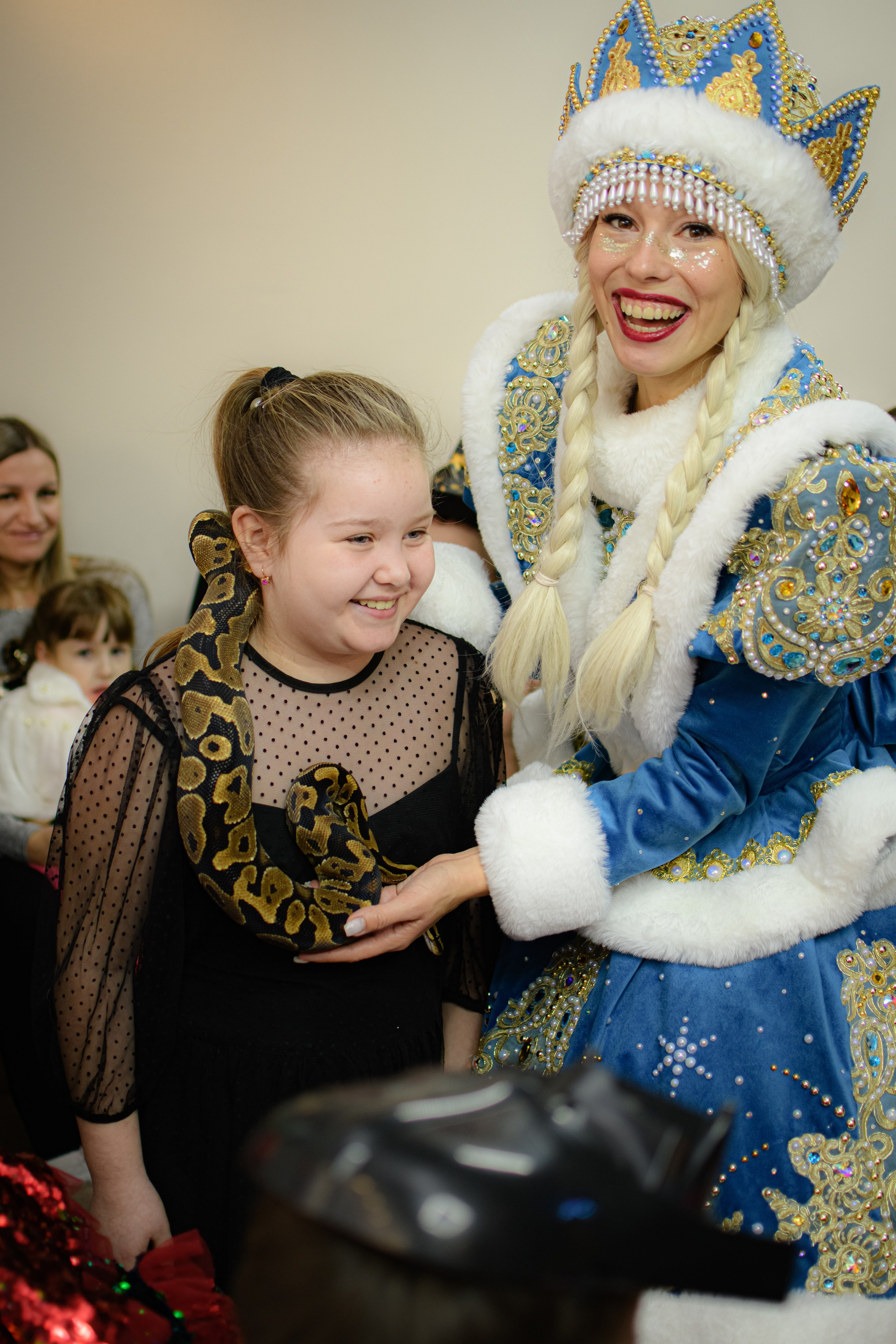 HAPPY NEW YEAR. Photokarish