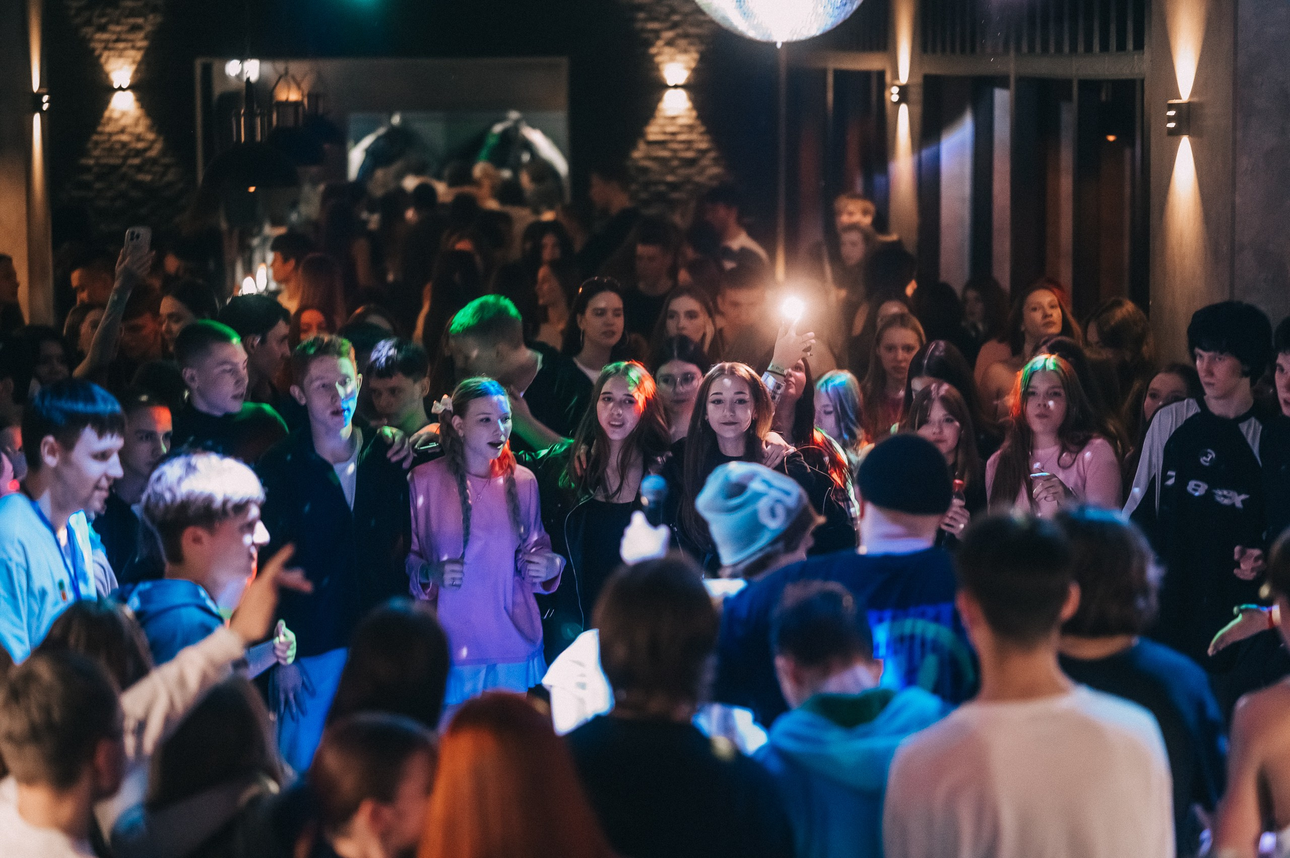 8 MARCH WOMENS DAY PARTY. Фотограф в Кемерово Владислав Шульц