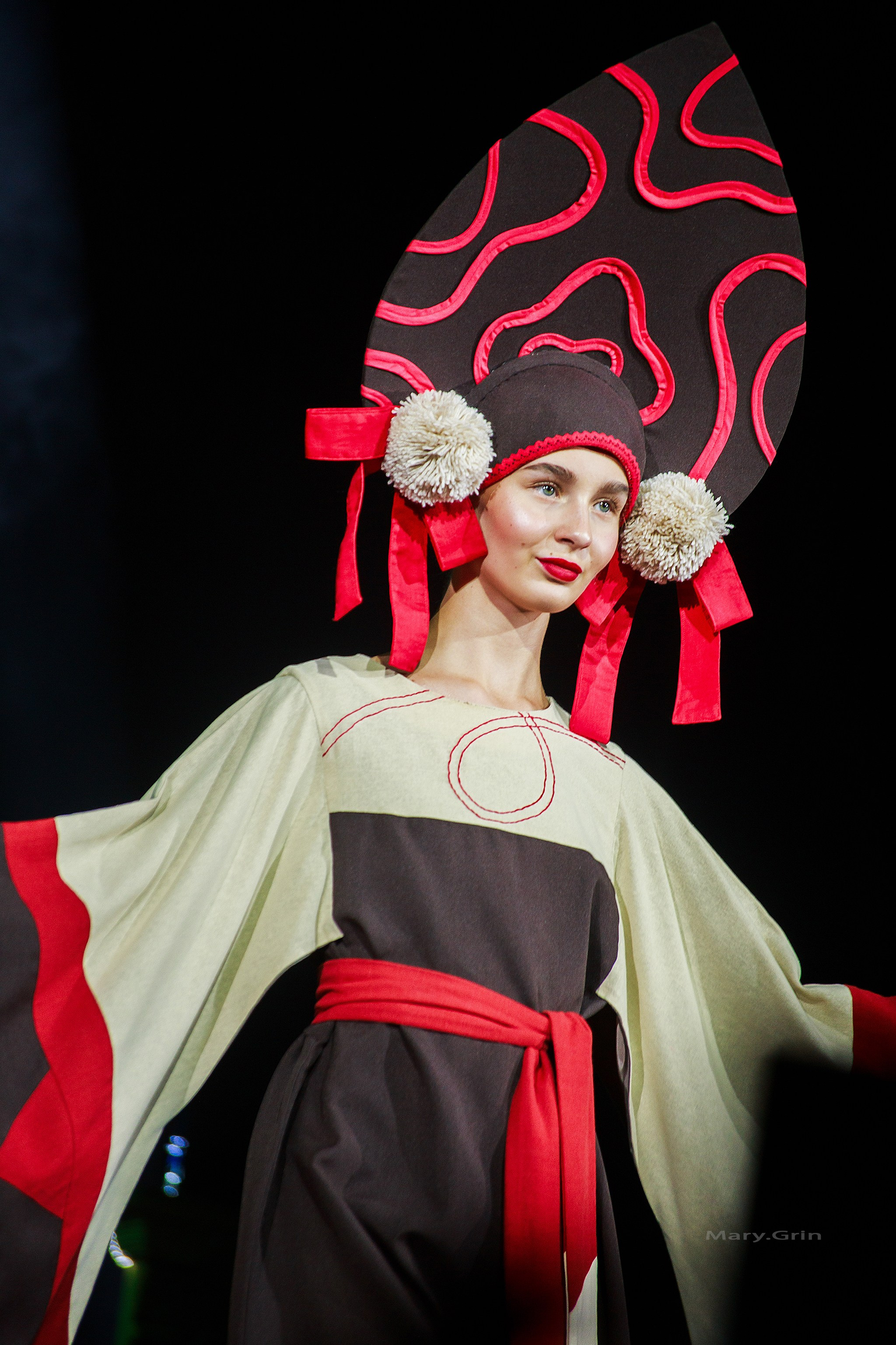 Подиумный спектакль «стиль Надежды» 2025. Детский и семейный фотограф, фотограф мероприятий Нижний Новгород