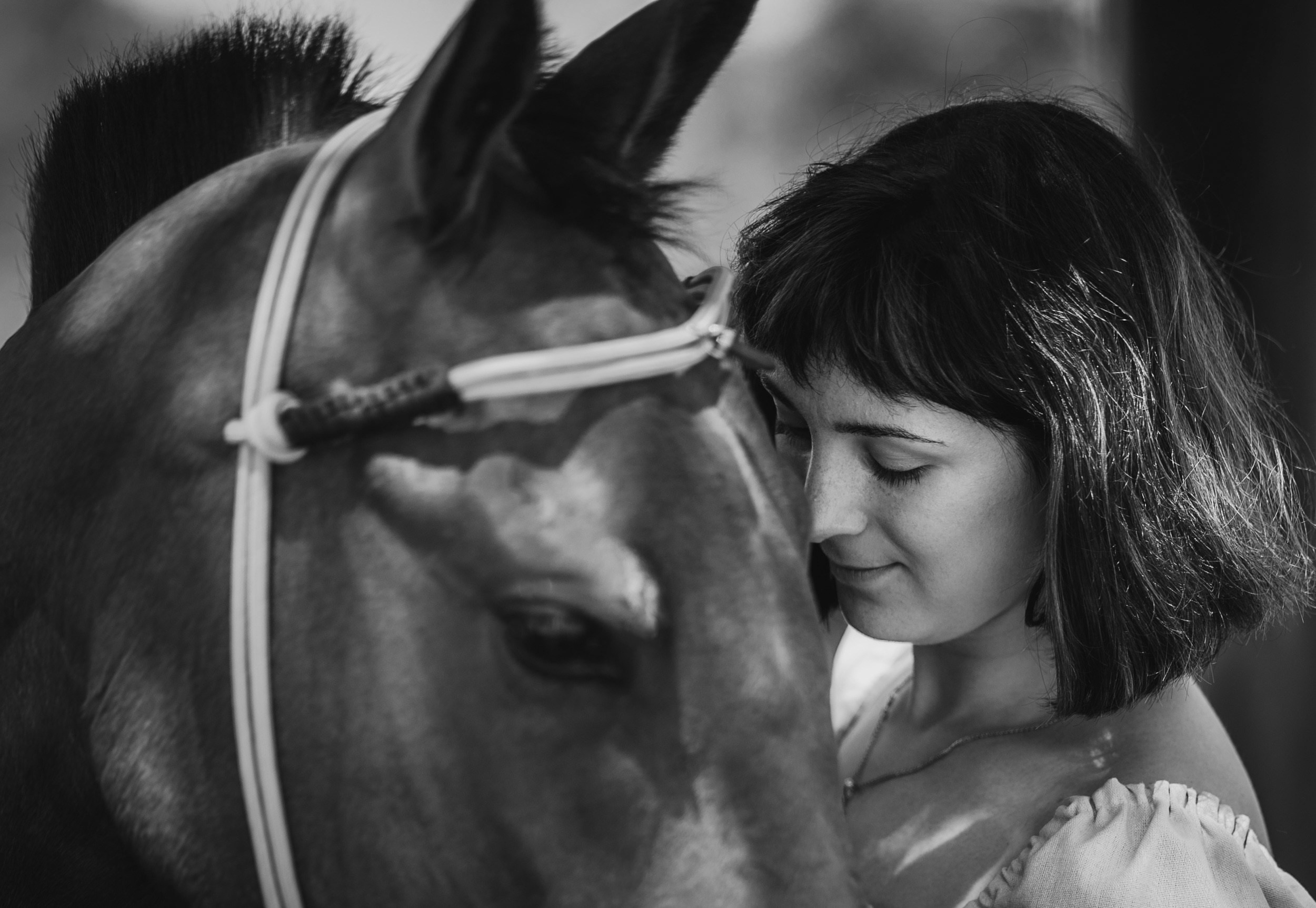 Даша и Сара.Мариуполь. Фотограф Варвара Ермоленко