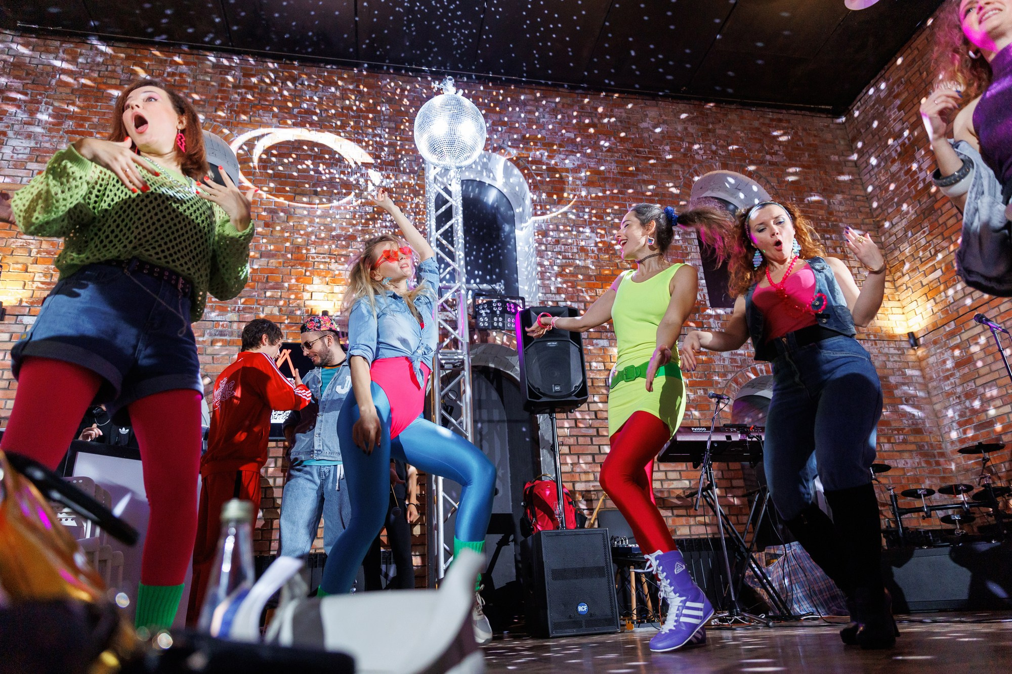 Вечеринка в стиле 90-х. Свадебный фотограф в Нижнем Новгороде и Москве Сергей Воробьев