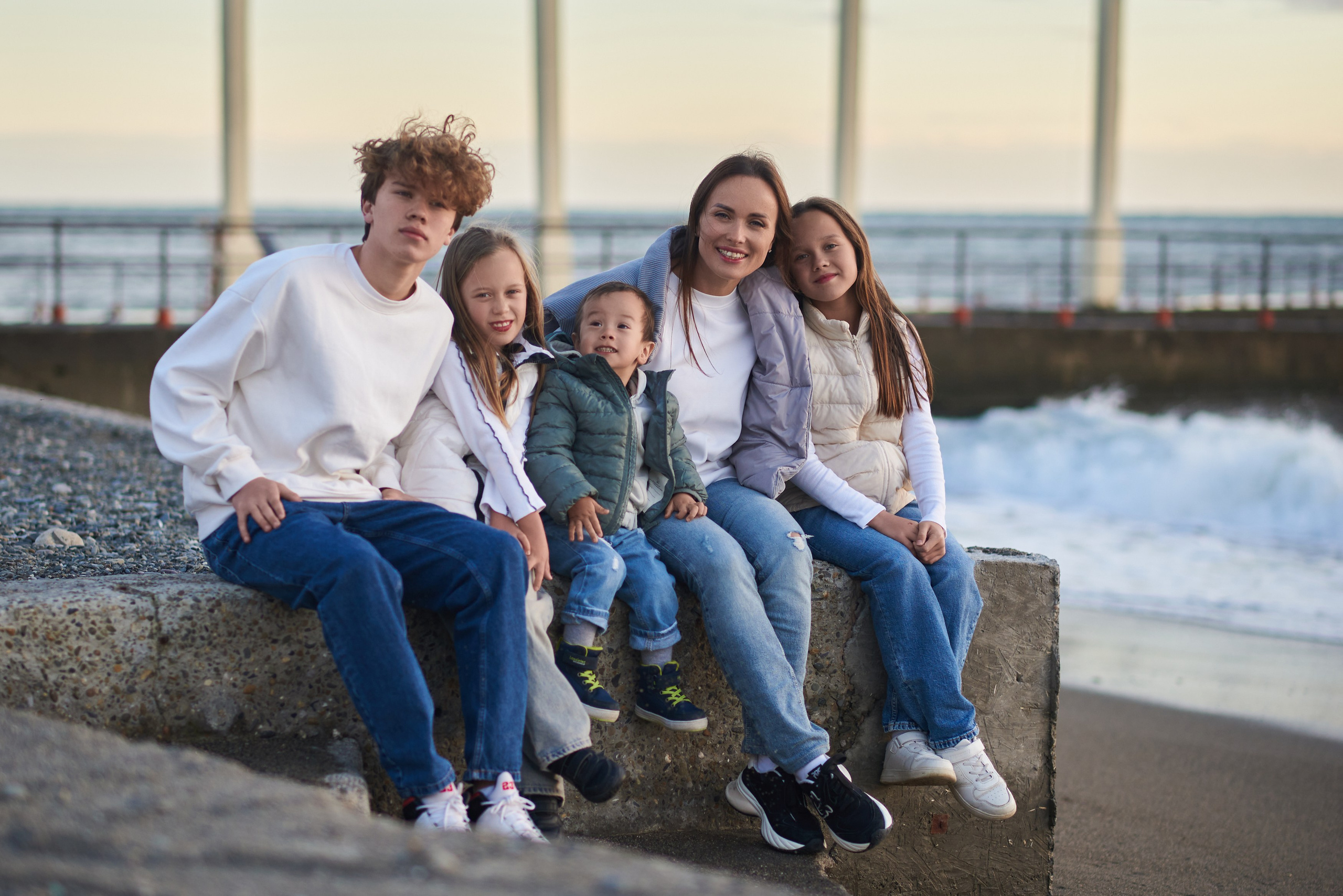 Семейные фотосессии в Сочи, Адлере, Сириусе, Красной поляне от профессионального фотографа. Фотограф для женщин и мужчин, контента для бизнеса в Сочи, Адлере, Красной поляне, Розе Хутор