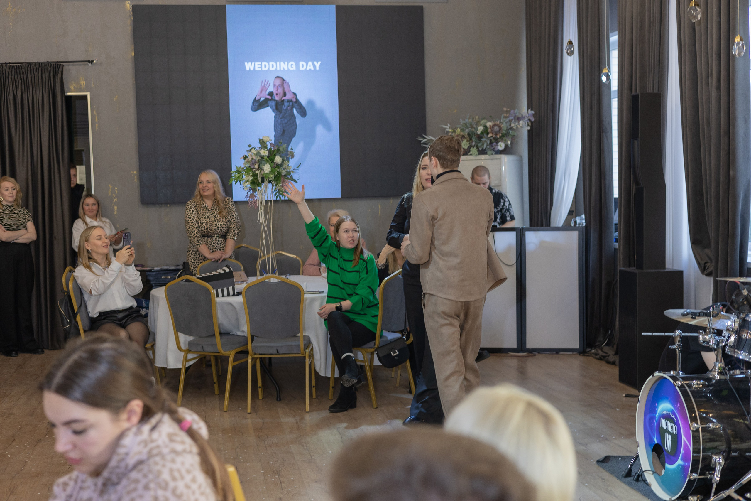 Свадебное чаепитие для молодоженов